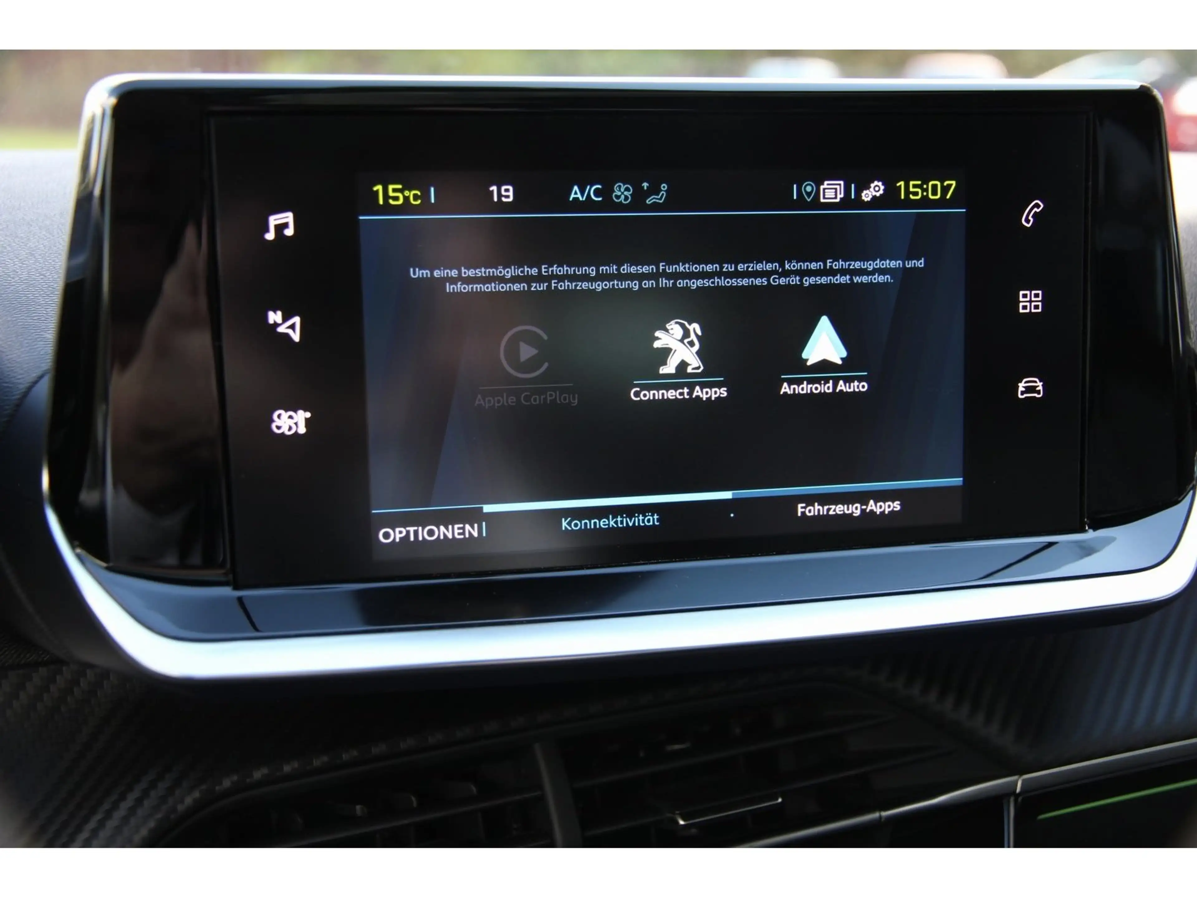 Peugeot 208 (e-) 136 GT+ SHZ ISO Navi PanoDach TWA WP — photo 25