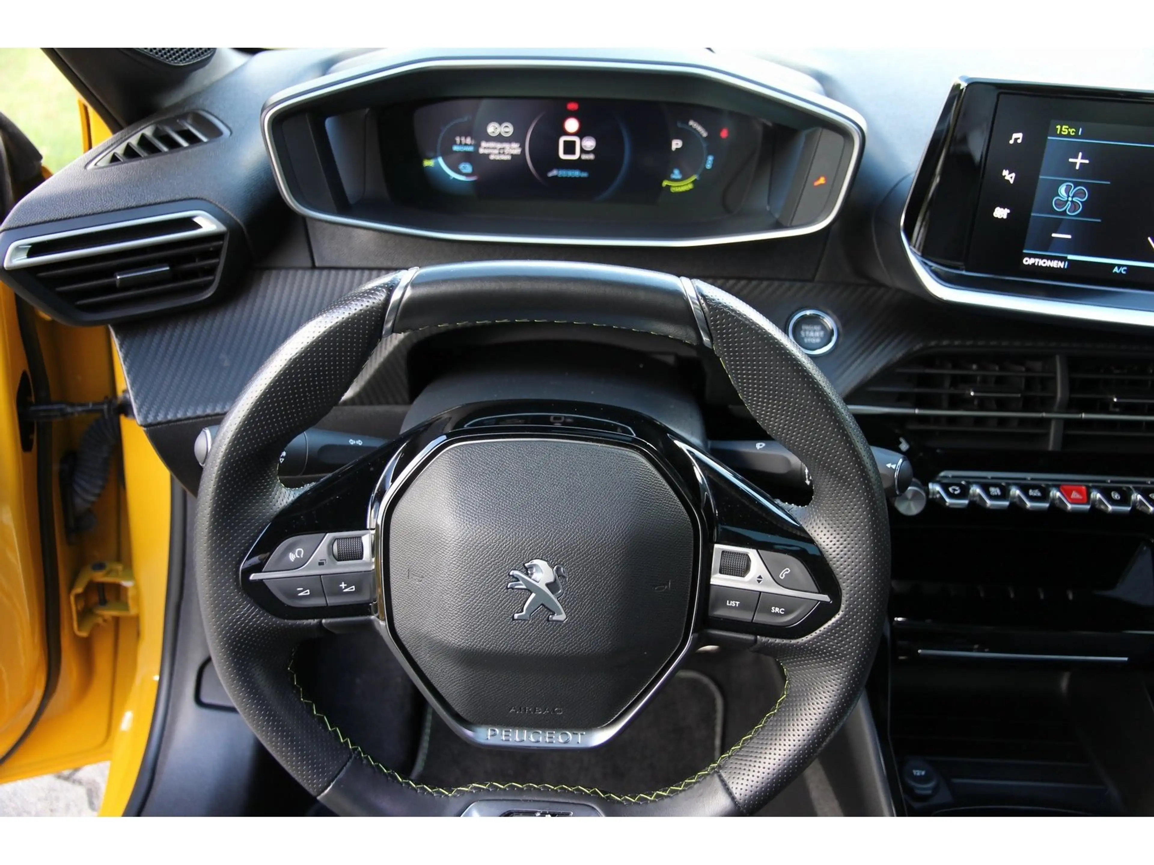 Peugeot 208 (e-) 136 GT+ SHZ ISO Navi PanoDach TWA WP — photo 18
