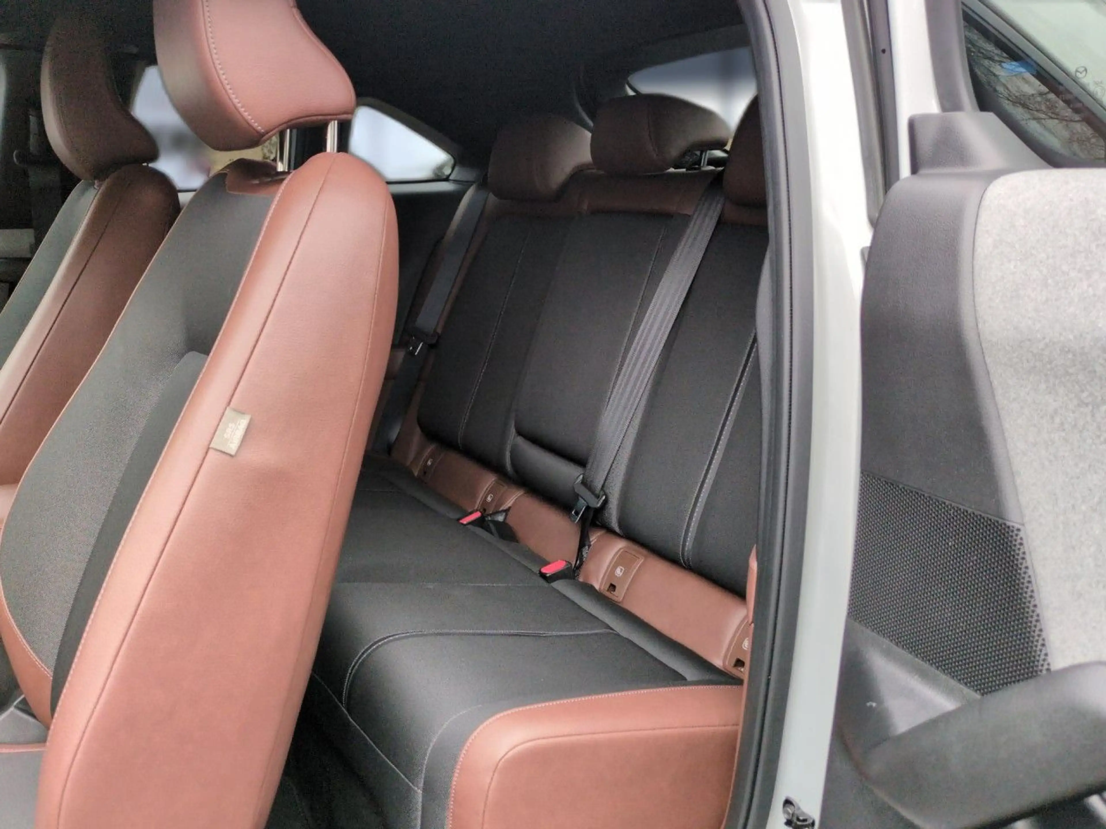 Mazda MX-30 e-SKYACTIV EV Advantage Automatik Bluetooth — photo 13