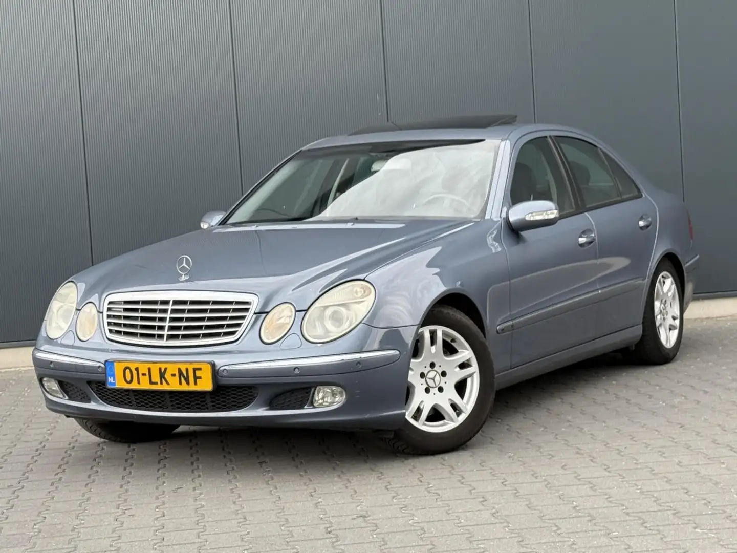 Mercedes-Benz E 320 Sedan CDI Avantgarde Schuifdak - Xenon - Clima Синий - 1