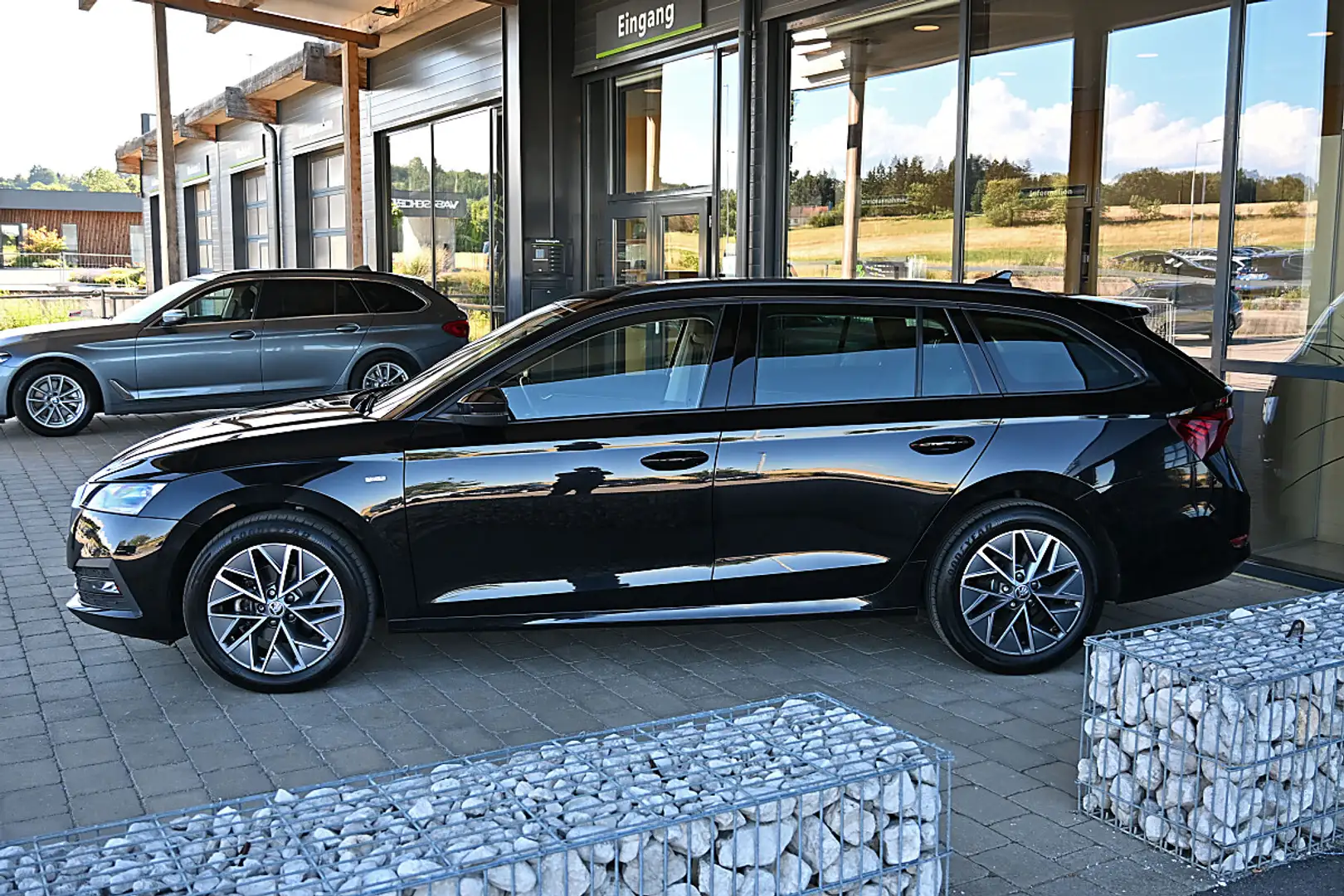 Skoda Octavia Combi 2,0 TDI Ambition DSG ACC, MatrixLED, eKla... Schwarz - 2