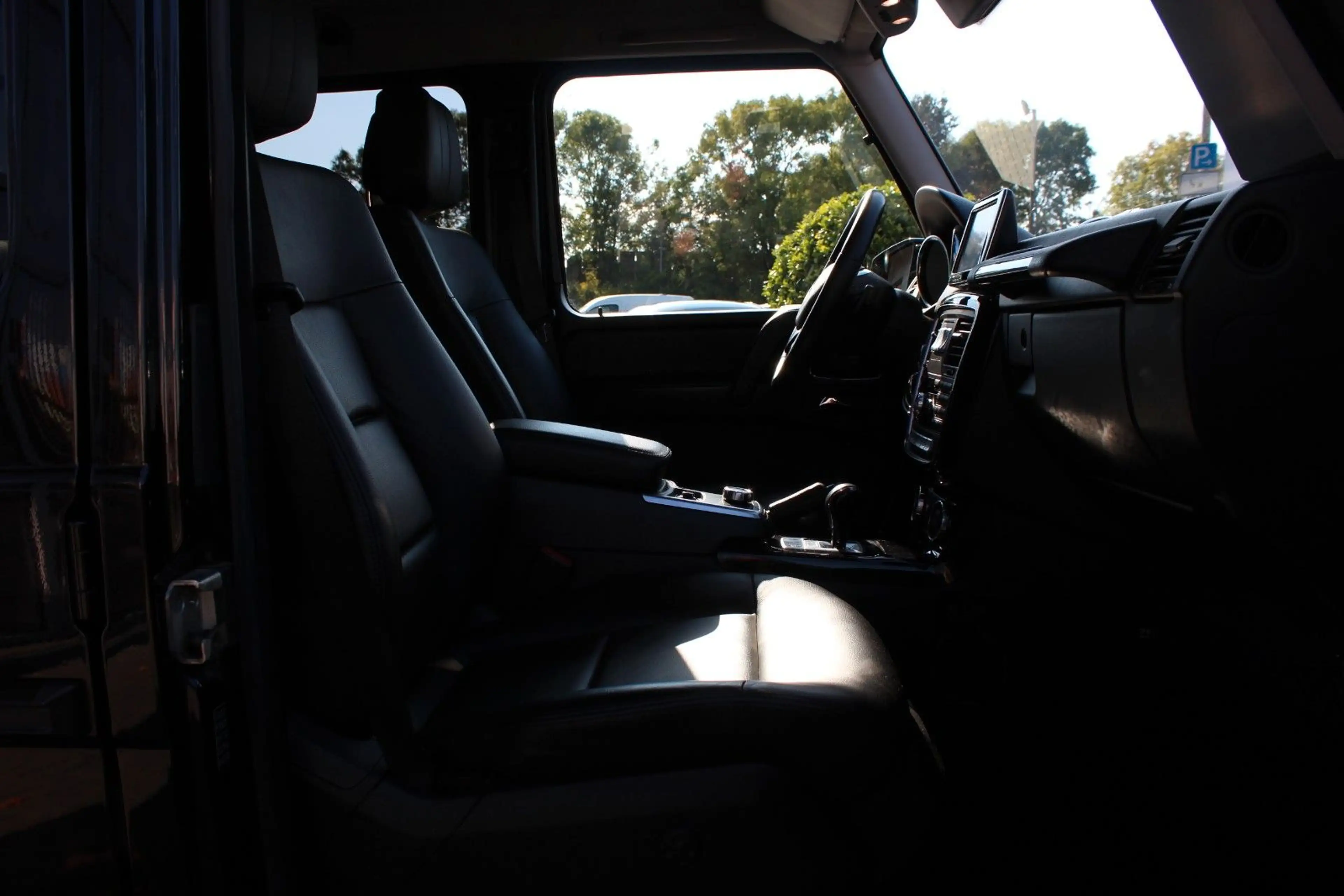 Mercedes-Benz G 350 d Distronic Leder 1.Hd Stdhzg Comand AHK — photo 10