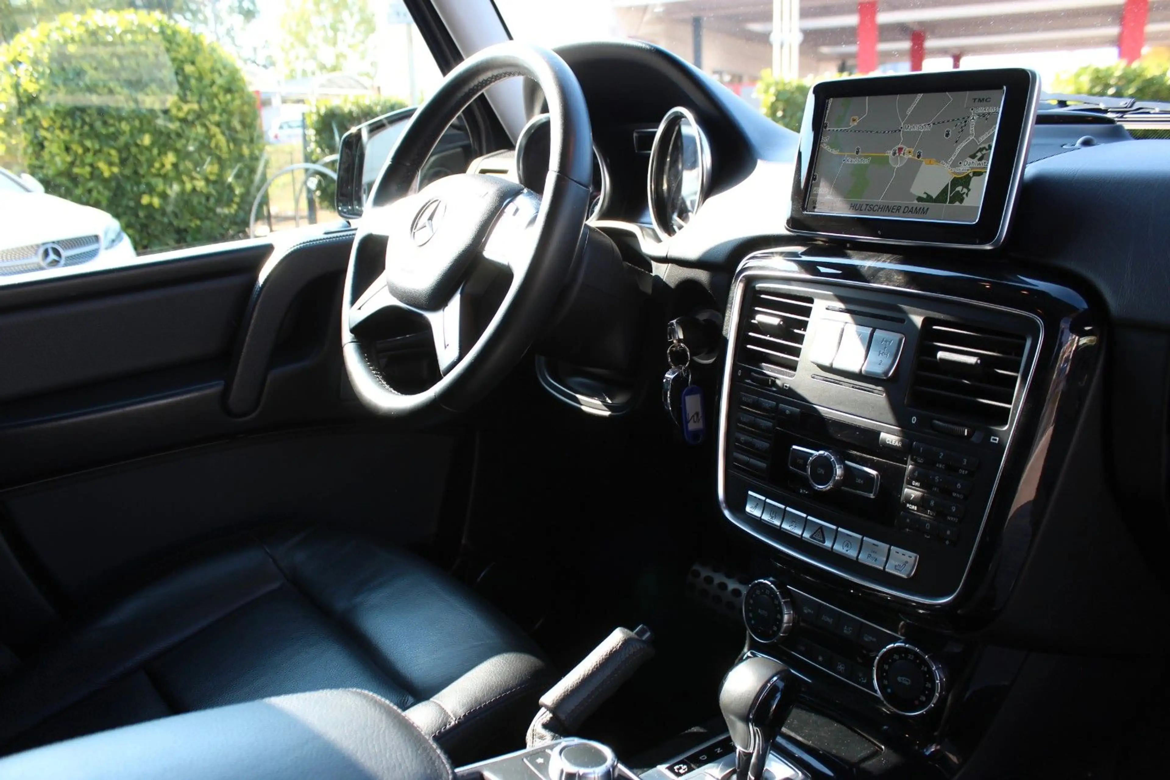 Mercedes-Benz G 350 d Distronic Leder 1.Hd Stdhzg Comand AHK — photo 9
