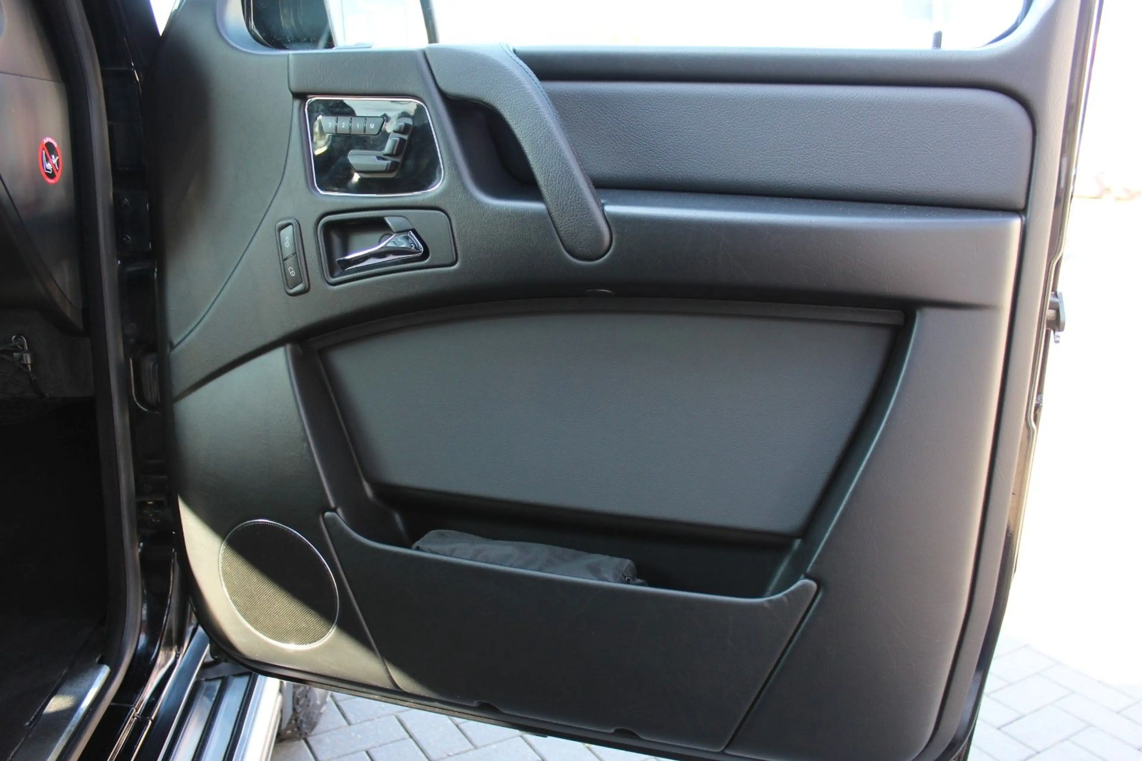 Mercedes-Benz G 350 d Distronic Leder 1.Hd Stdhzg Comand AHK — photo 11