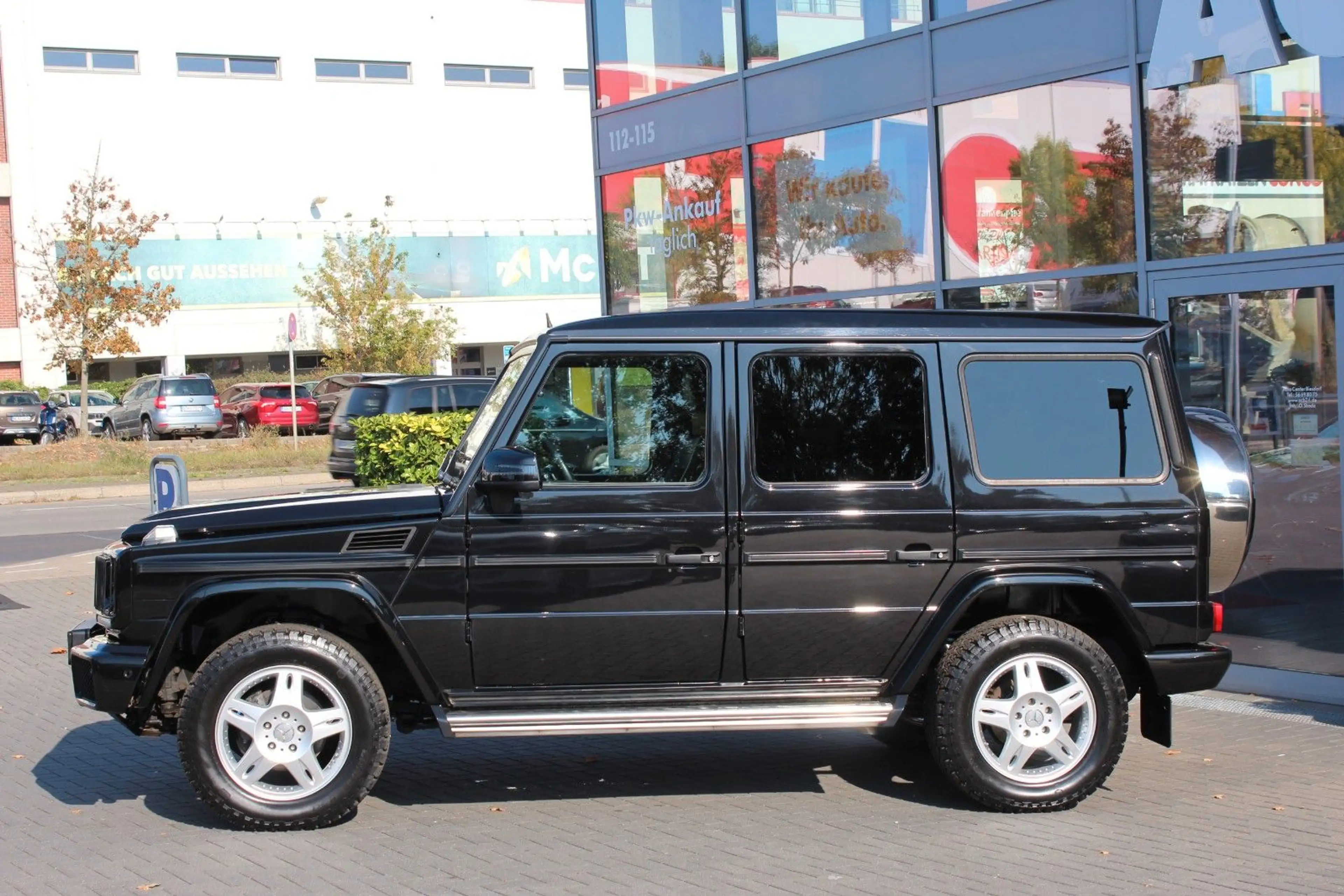 Mercedes-Benz G 350 d Distronic Leder 1.Hd Stdhzg Comand AHK — photo 4
