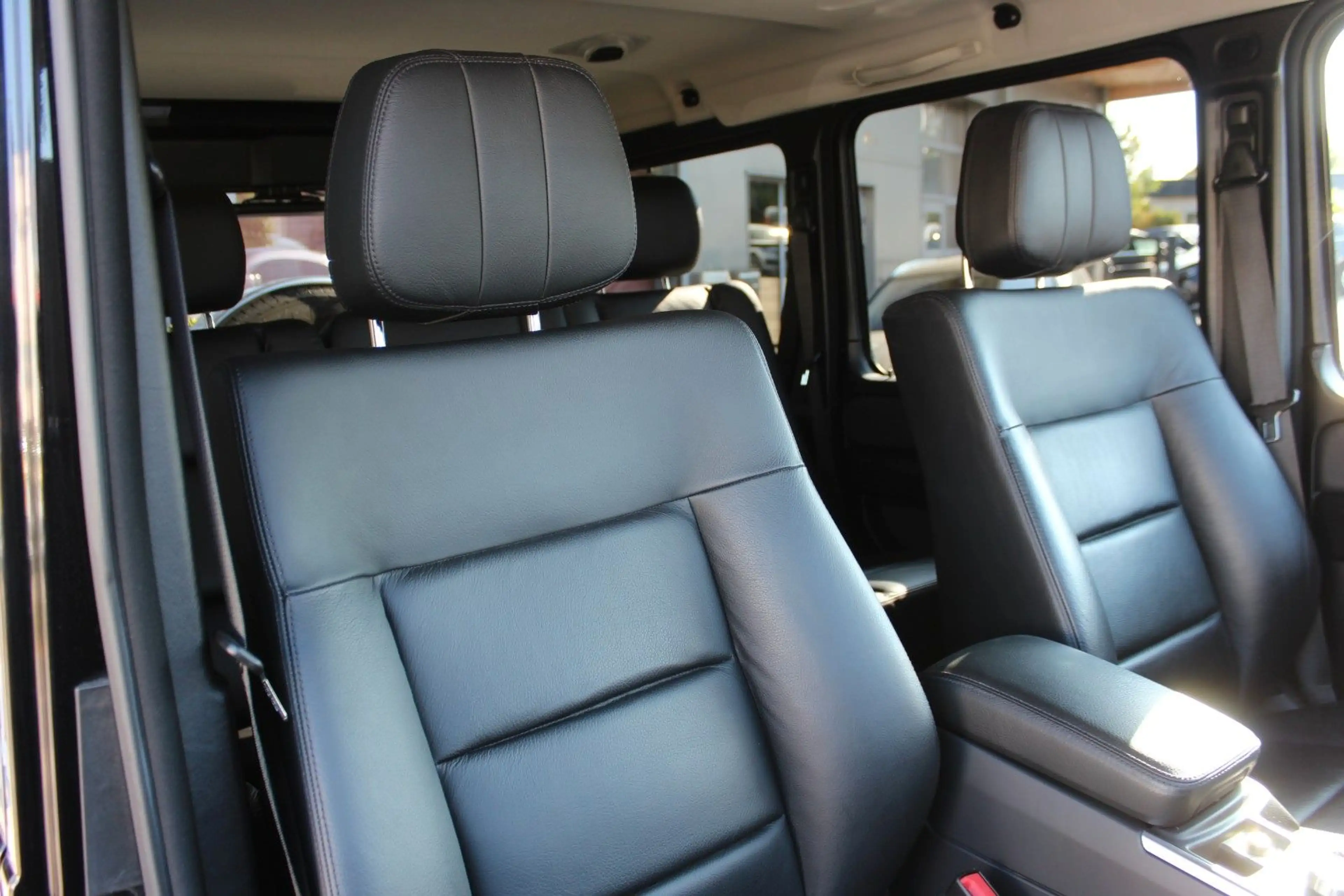 Mercedes-Benz G 350 d Distronic Leder 1.Hd Stdhzg Comand AHK — photo 13
