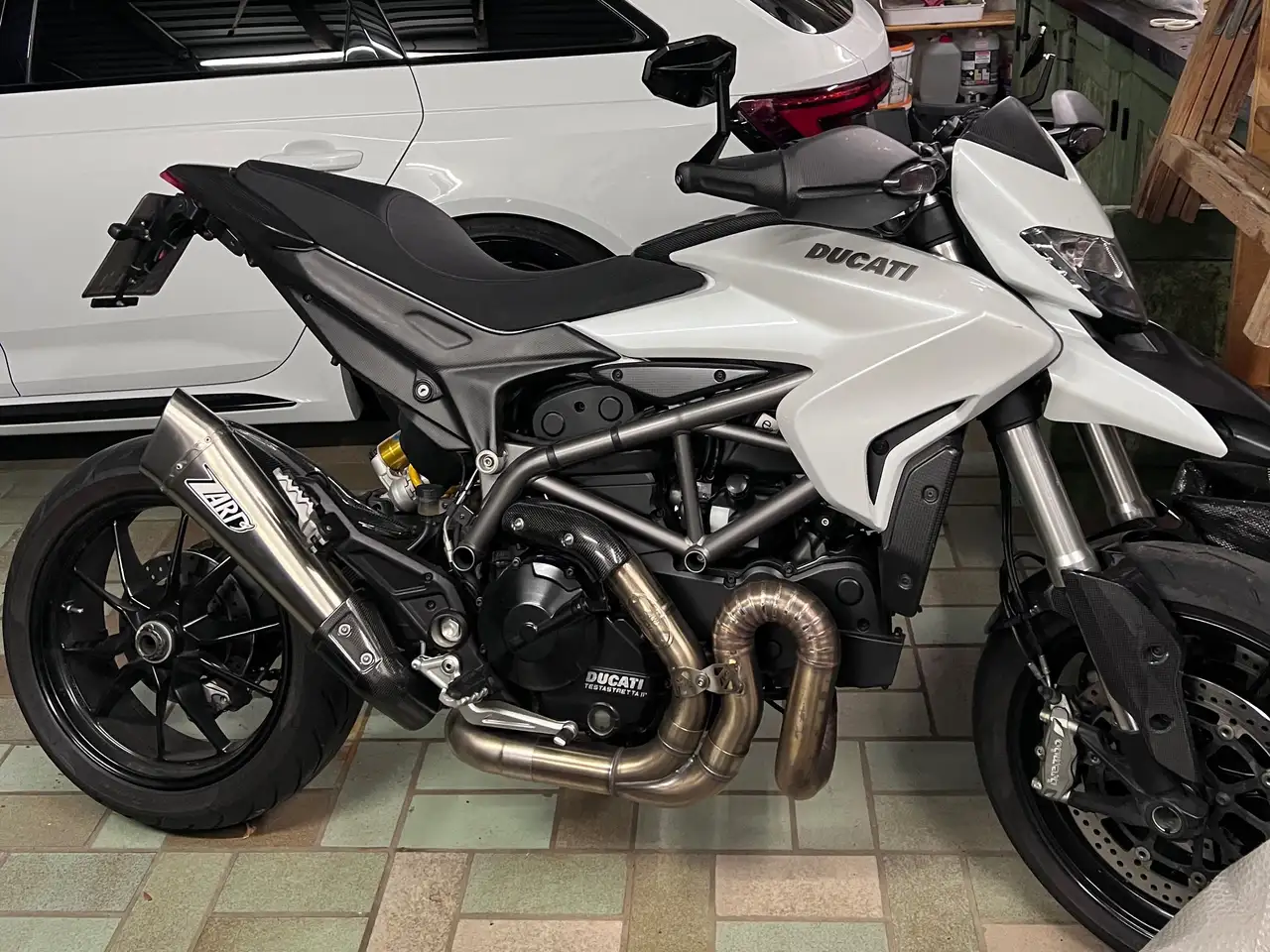 Ducati Hypermotard 821
