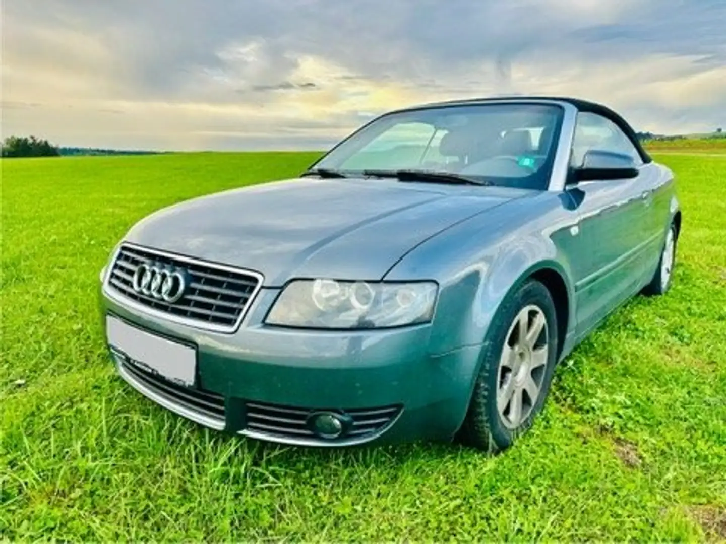 Audi A4 A4 Cabrio Cabriolet 2.4 Grau - 2