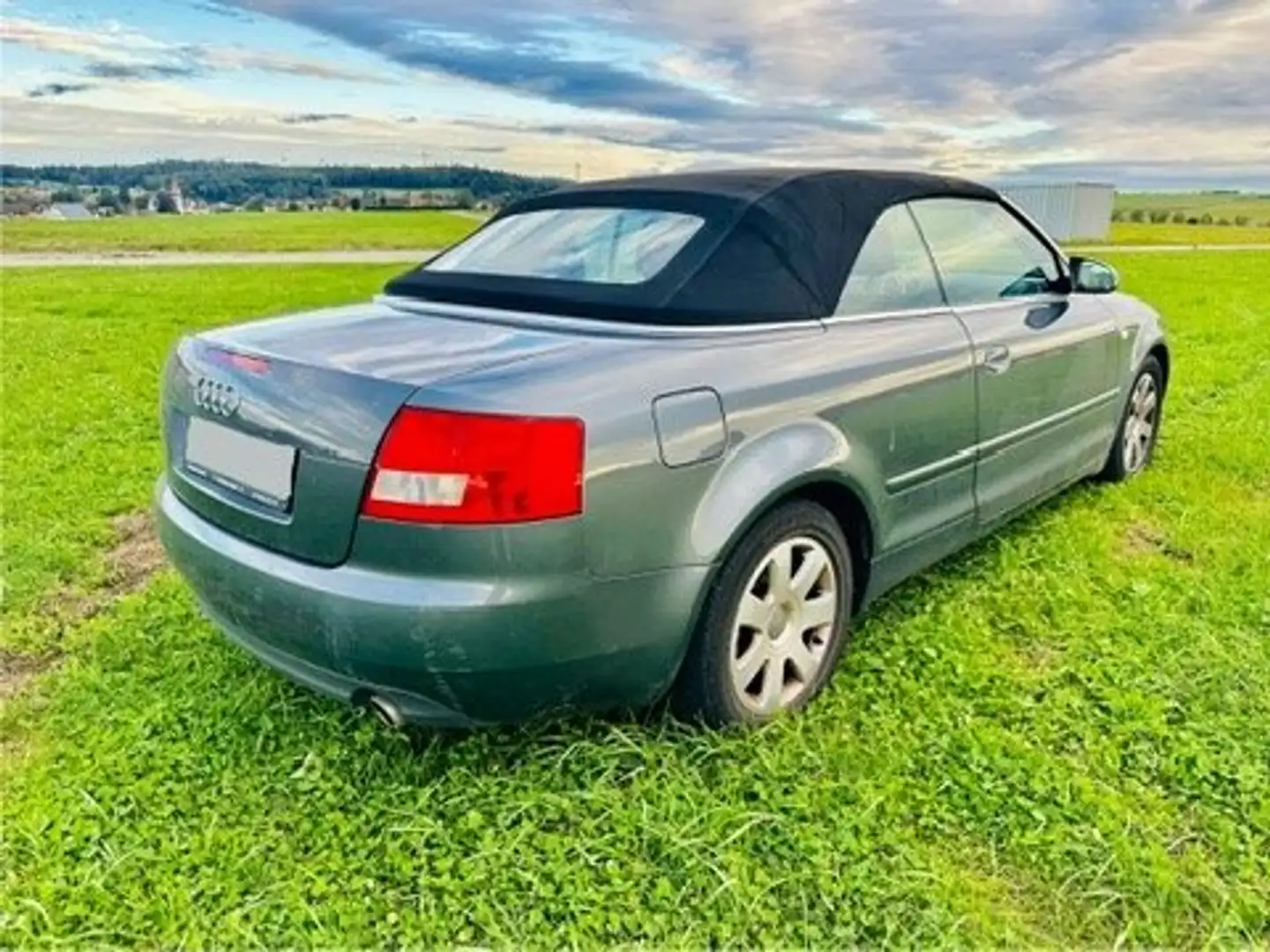 Audi A4 A4 Cabrio Cabriolet 2.4 Grau - 1