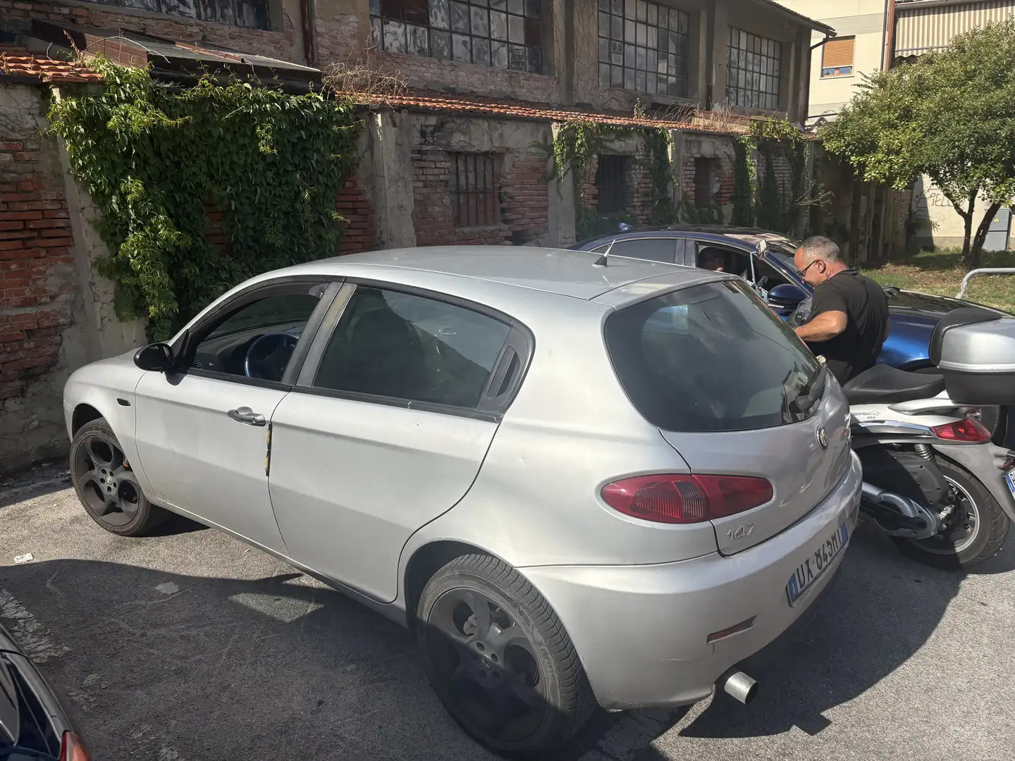 Alfa Romeo 147 5p 1.9 jtd Moving 120cv - 1