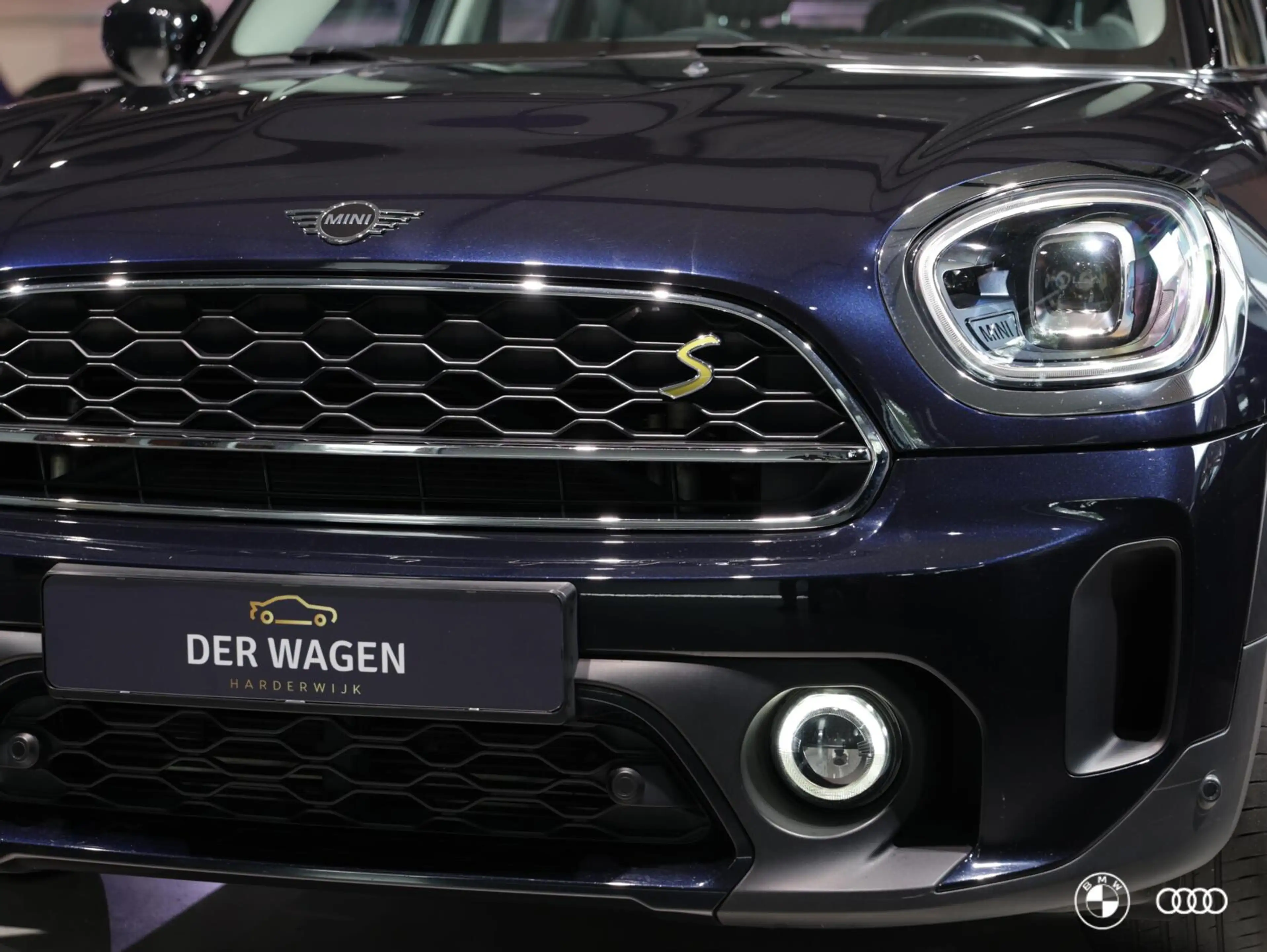 MINI Cooper SE Countryman ALL4 / PANO / HUD / HK AUDIO / MEMORY — photo 8