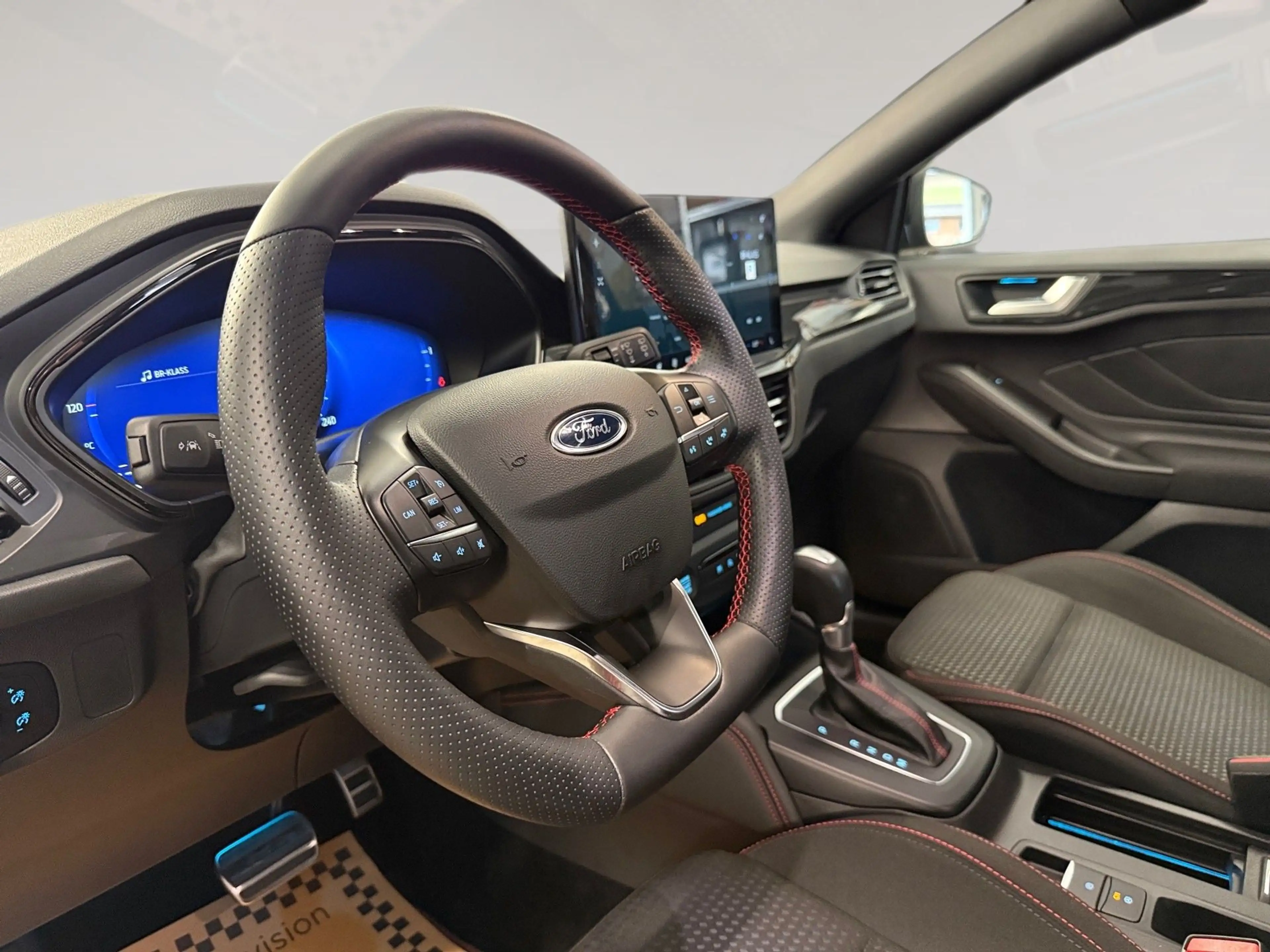 Ford Focus 1,0 EcoBoost ST-Line X Aut. ab ca. 202€ monatlich — photo 16