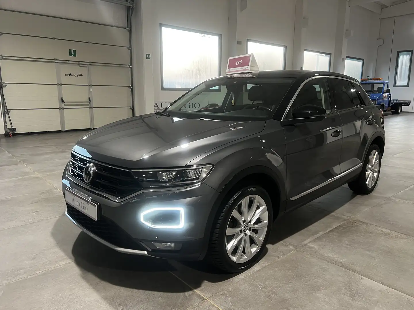 Volkswagen T-Roc T-Roc I 2017 2.0 tdi Advanced 4motion dsg Grigio - 2