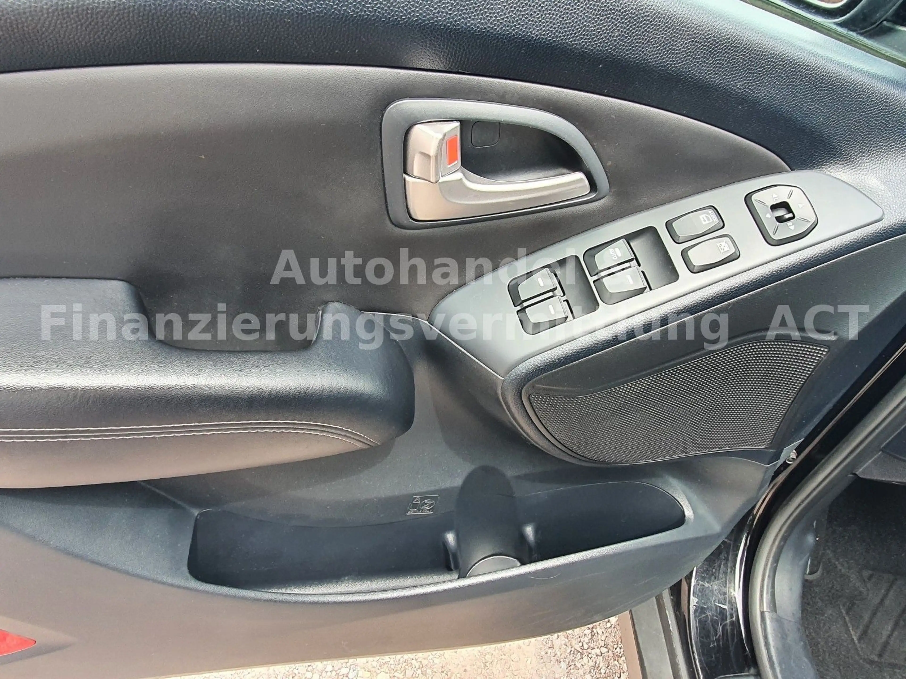 Hyundai iX35 2.0 CRDi 135 kW 4WD — photo 14
