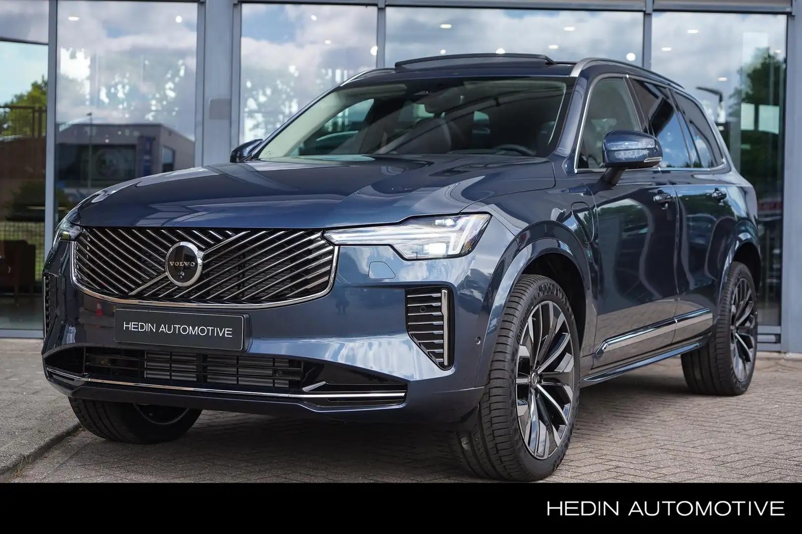 Volvo XC90 2.0 T8 Plug-in hybrid AWD Ultra Dark | Luchtvering Blauw - 1