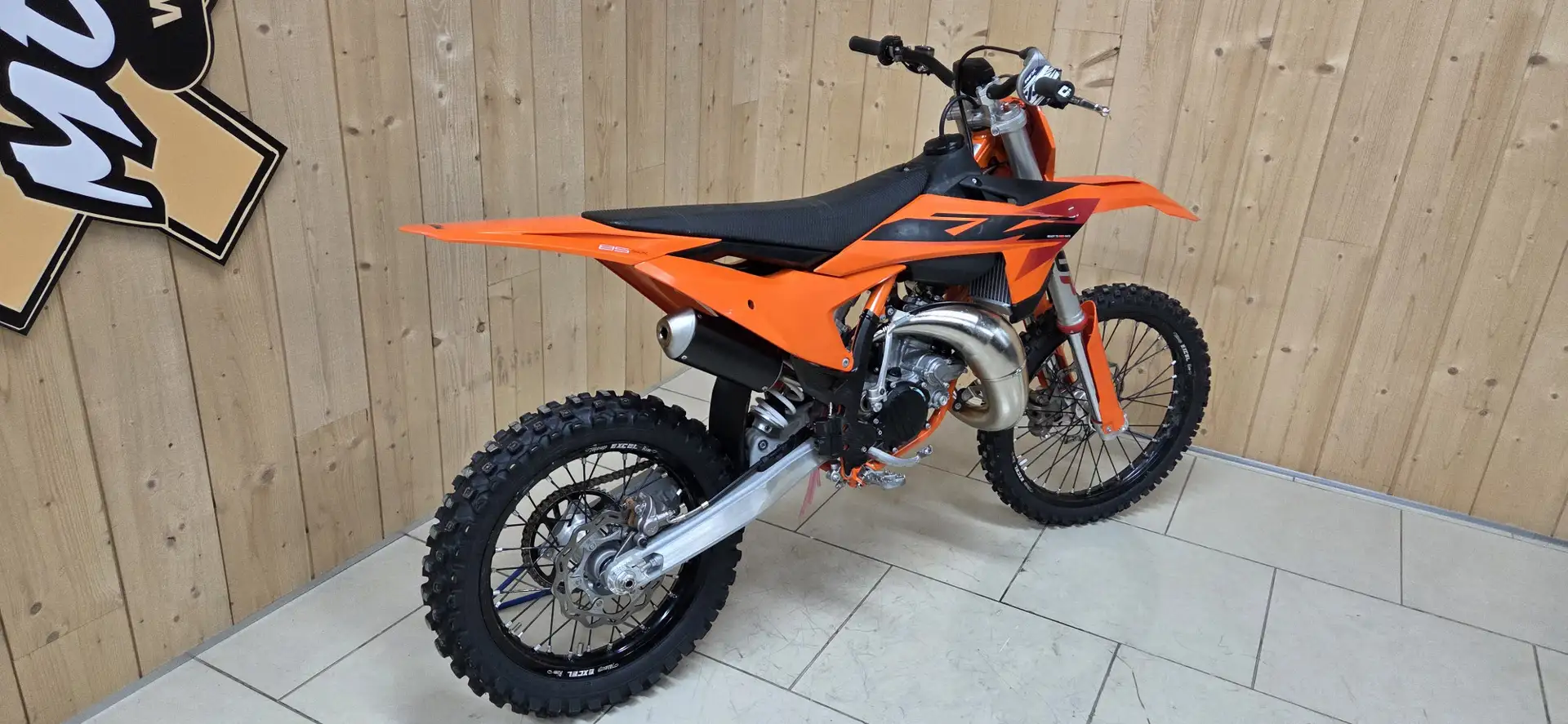 KTM Naranja - 2