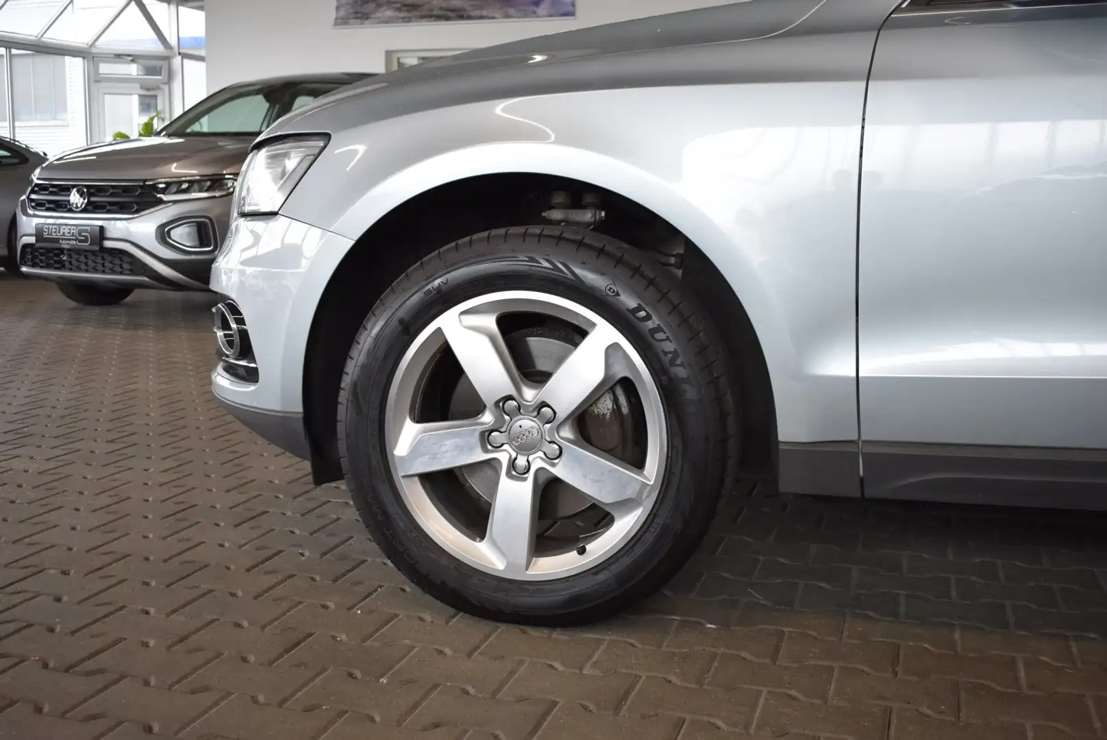 Audi Q5 3.0 TDI clean diesel quattro Navi Alcantara Xenon Silver - 2