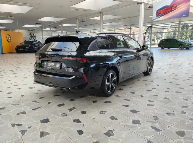 Opel Astra view 7