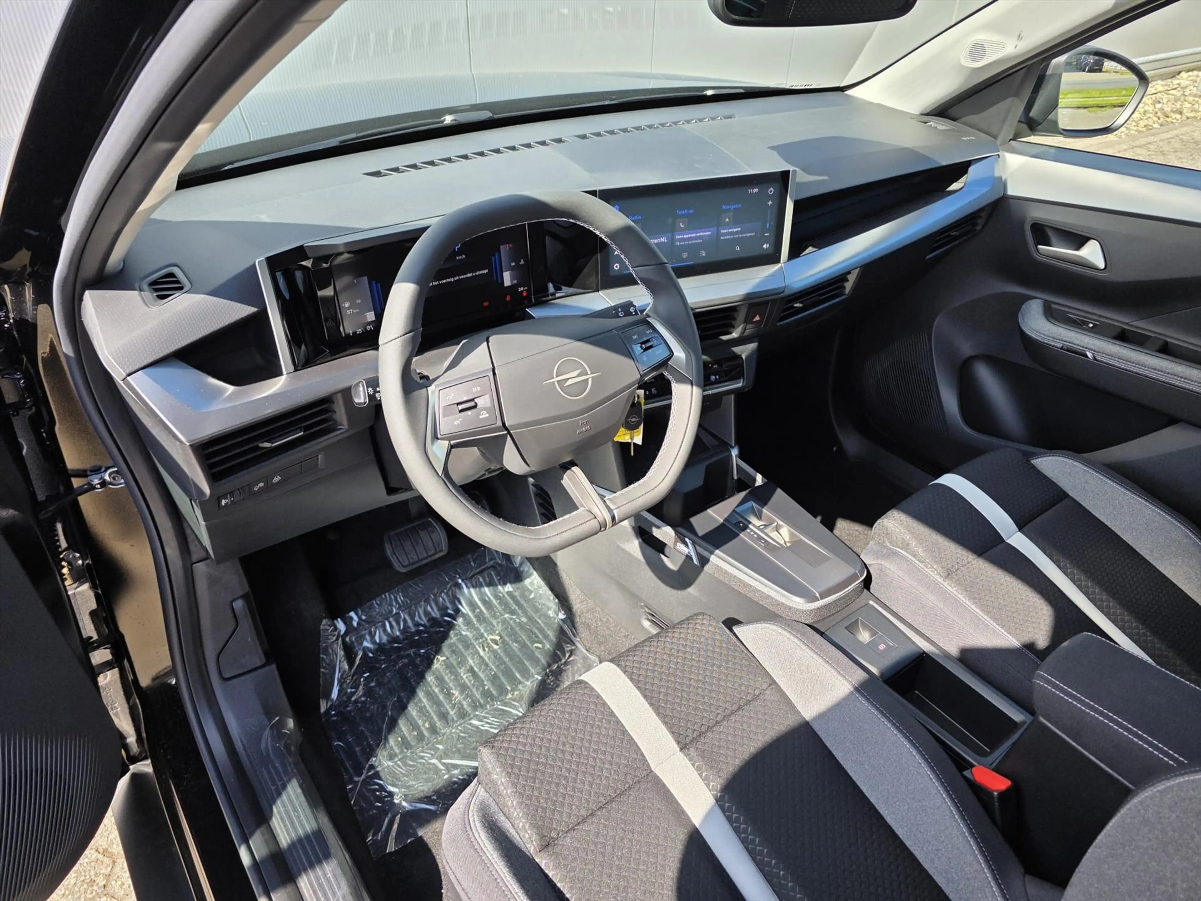 Opel Frontera 100pk Hybrid GS Automaat | Navigatie | Parkeercame — photo 8