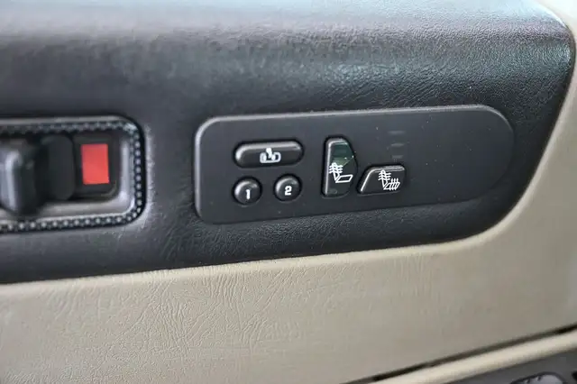 Hummer H2 view 28
