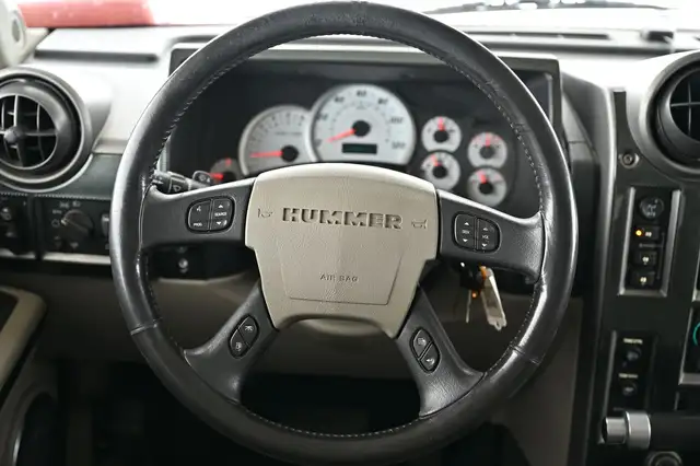 Hummer H2 view 19