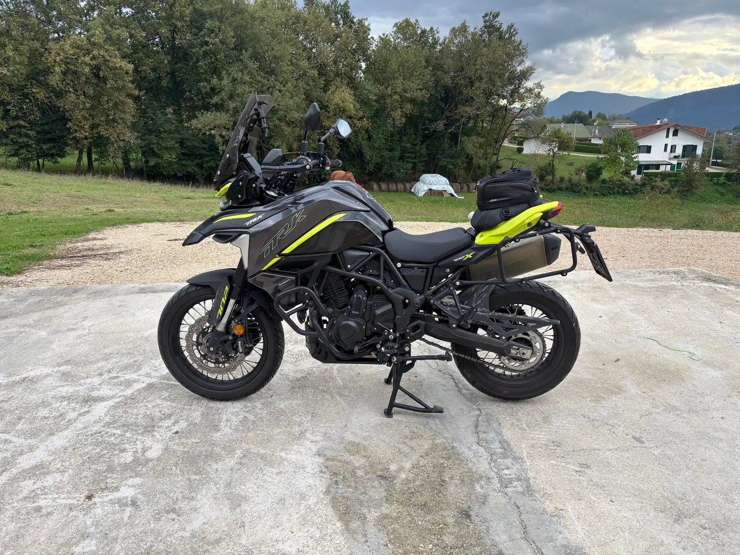 Benelli TRK 702 X Fekete - 1