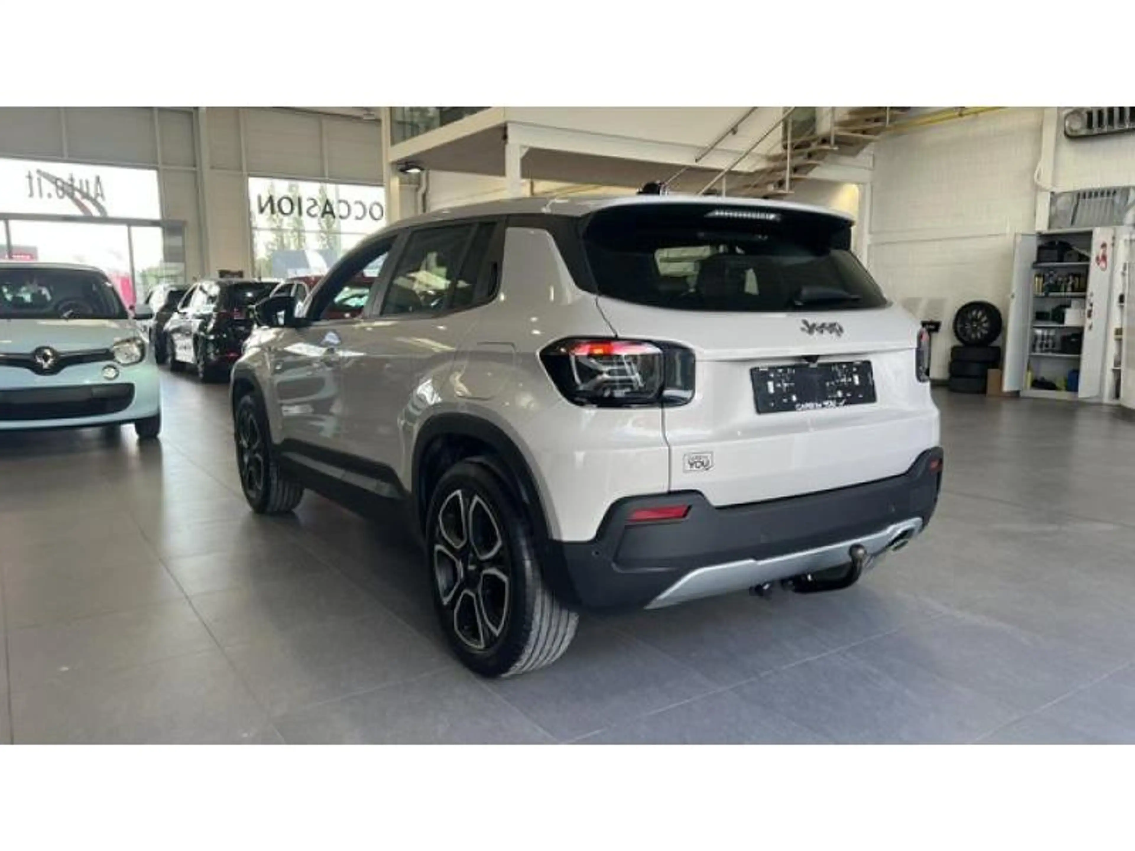 Jeep Avenger 1.2 Turbo Altitude — photo 3