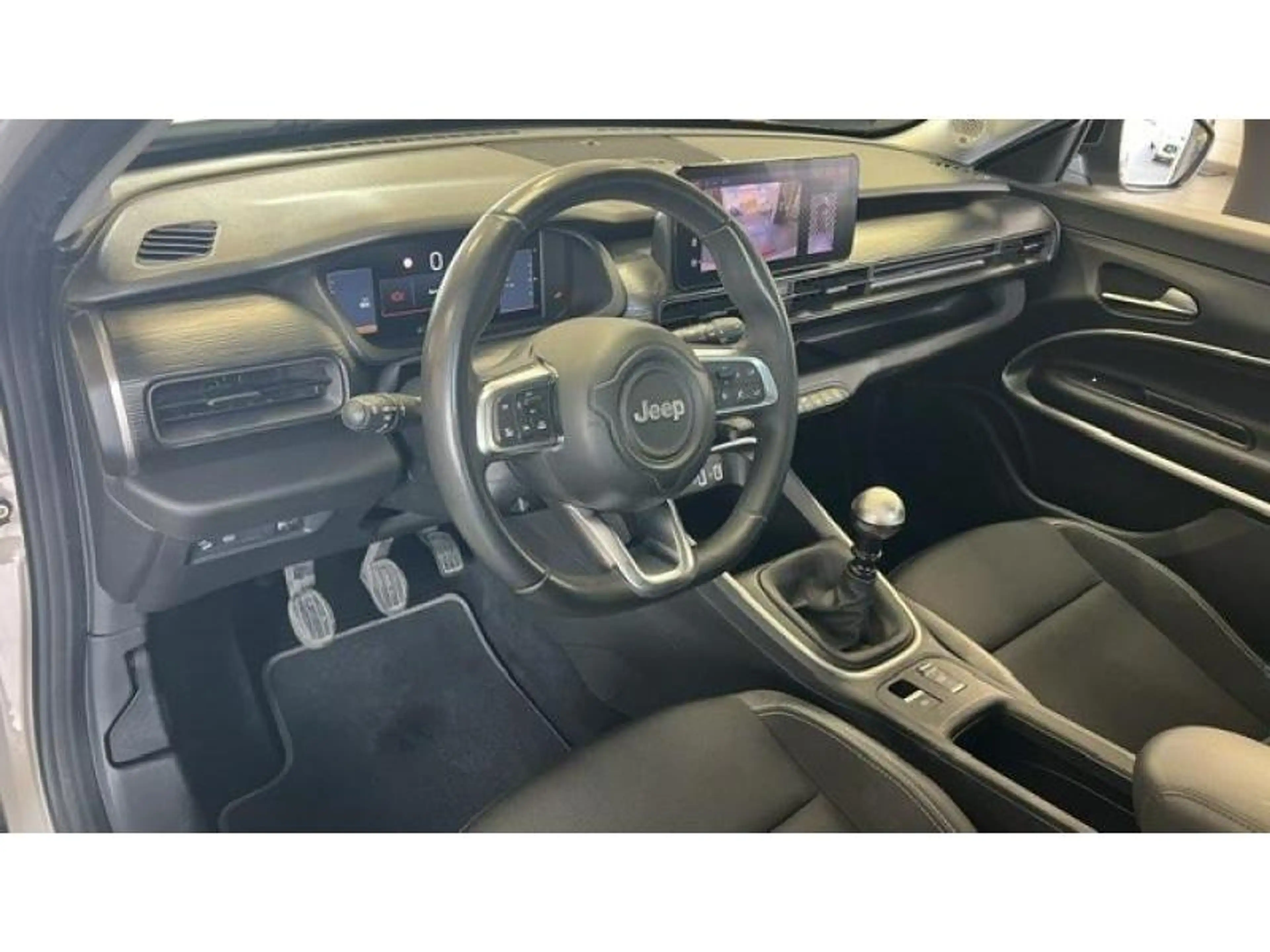 Jeep Avenger 1.2 Turbo Altitude — photo 10