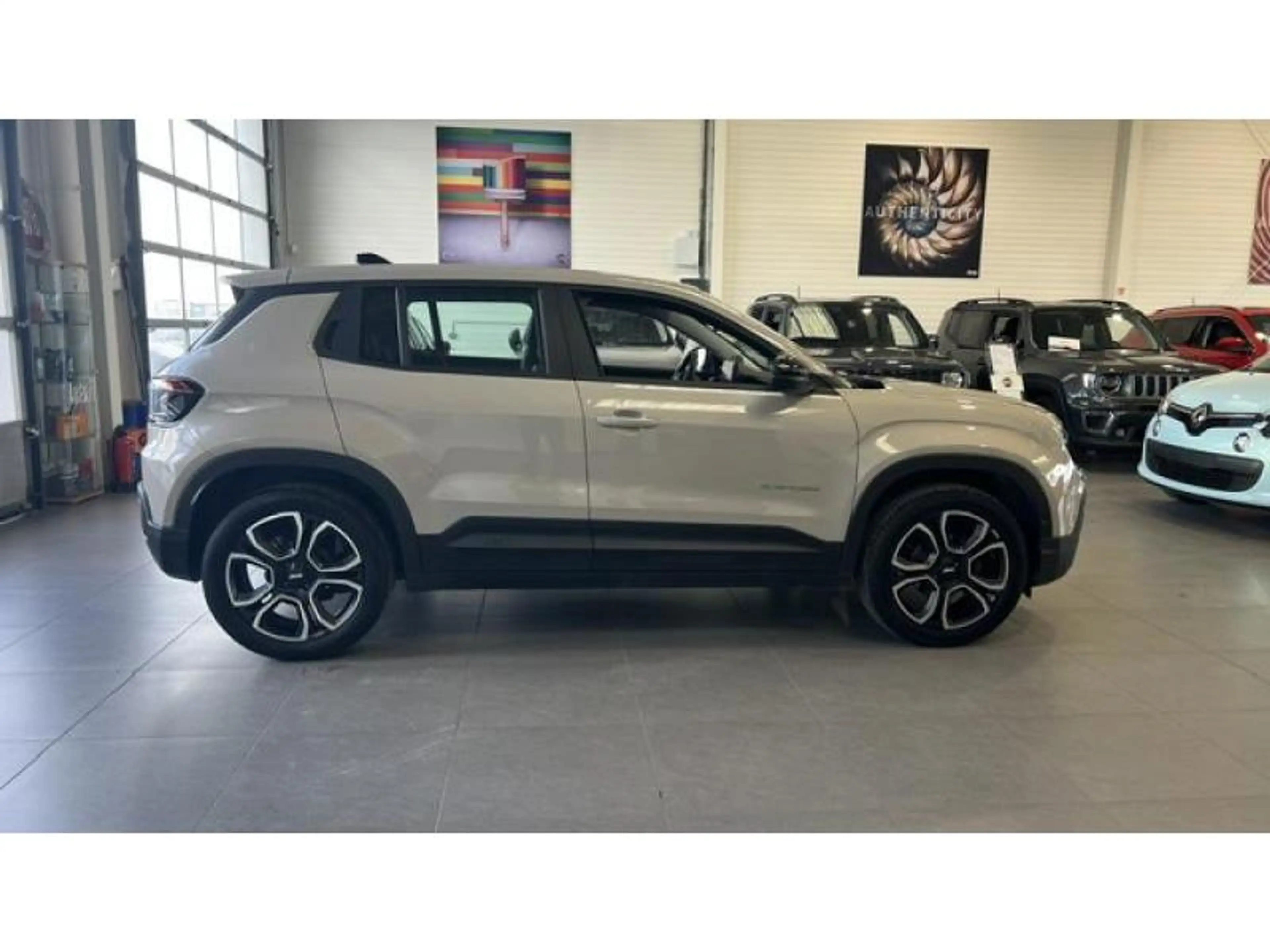 Jeep Avenger 1.2 Turbo Altitude — photo 6