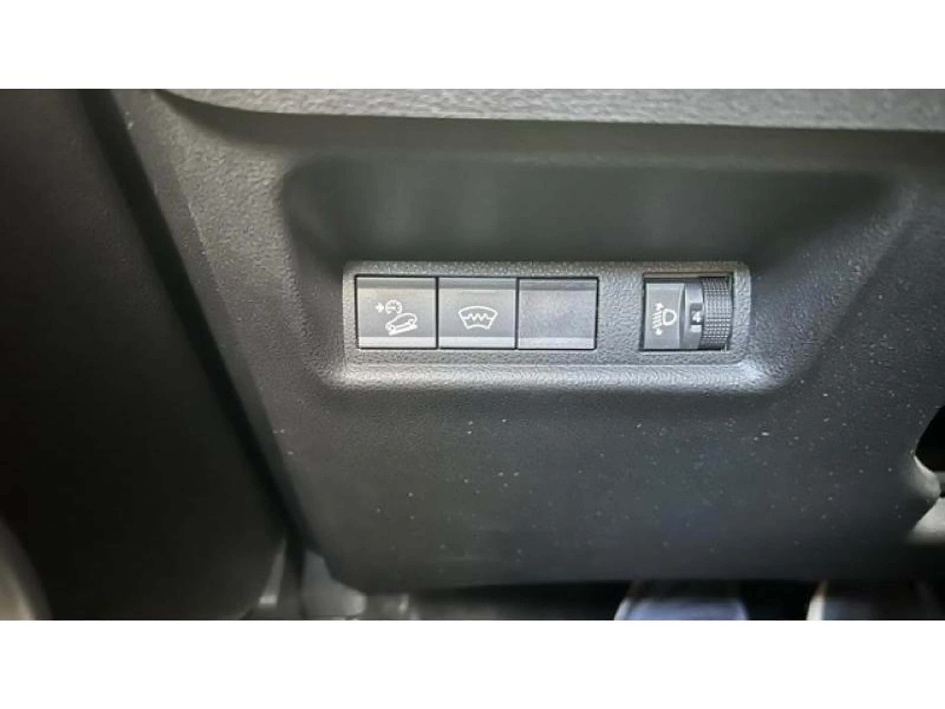 Jeep Avenger 1.2 Turbo Altitude — photo 12