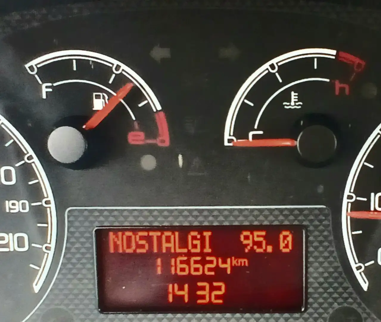 Fiat Qubo 14i 5 PL dir assistée vc vtel nouv distribution Wit - 1