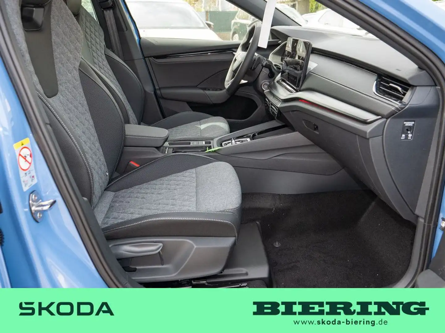 Skoda Octavia Combi 1.5 TSI mHEV Sportline PANO 360° Blau - 2