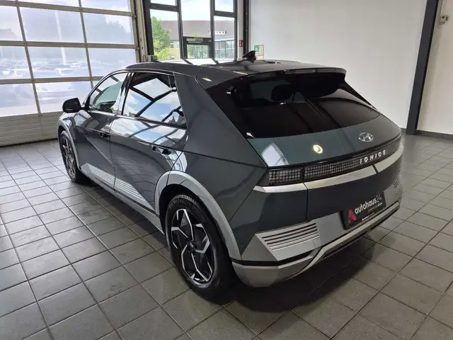 Hyundai Ioniq 5 view 4