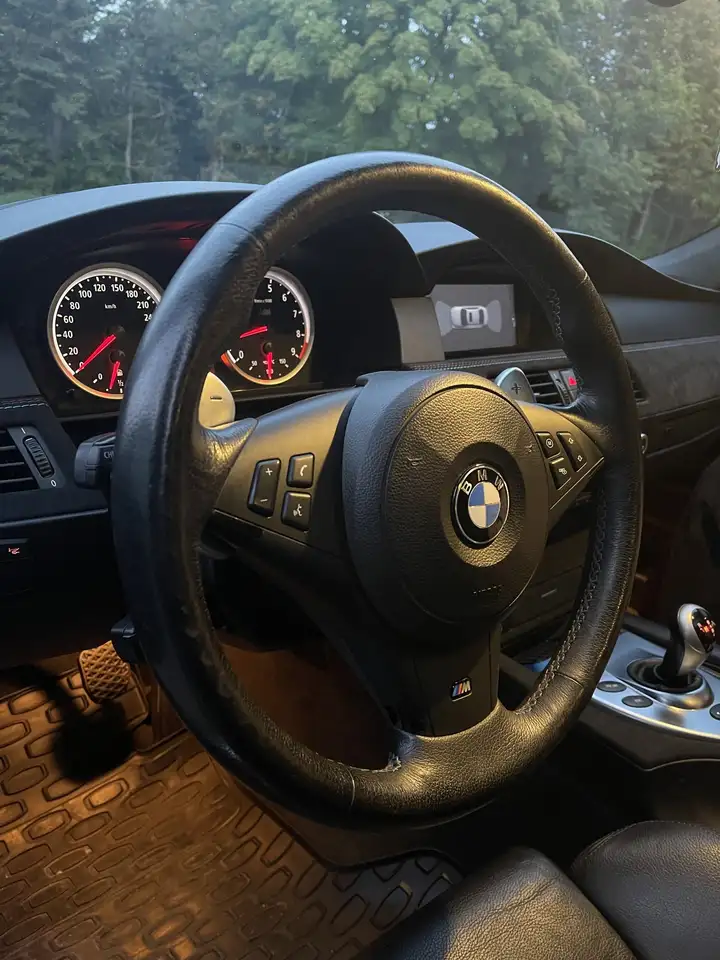 BMW M5 снимка BMW M5