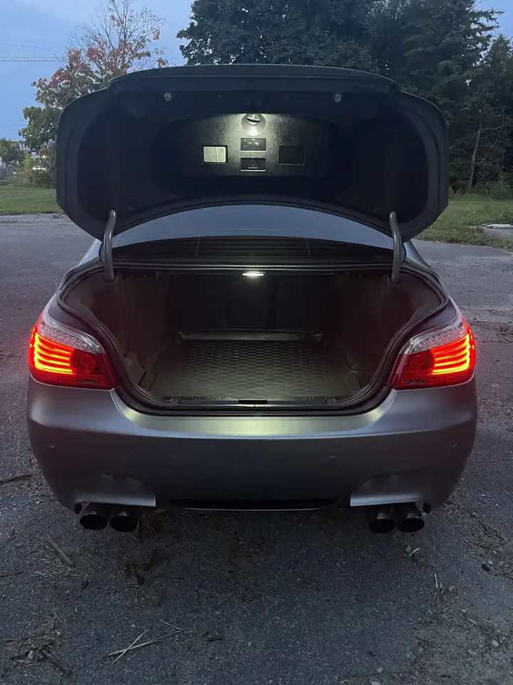 BMW M5 снимка BMW M5