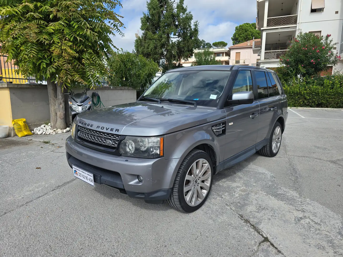 Land Rover Range Rover Sport Range Rover Sport I 2010 3.0 sdV6 HSE auto 8m Gris - 1