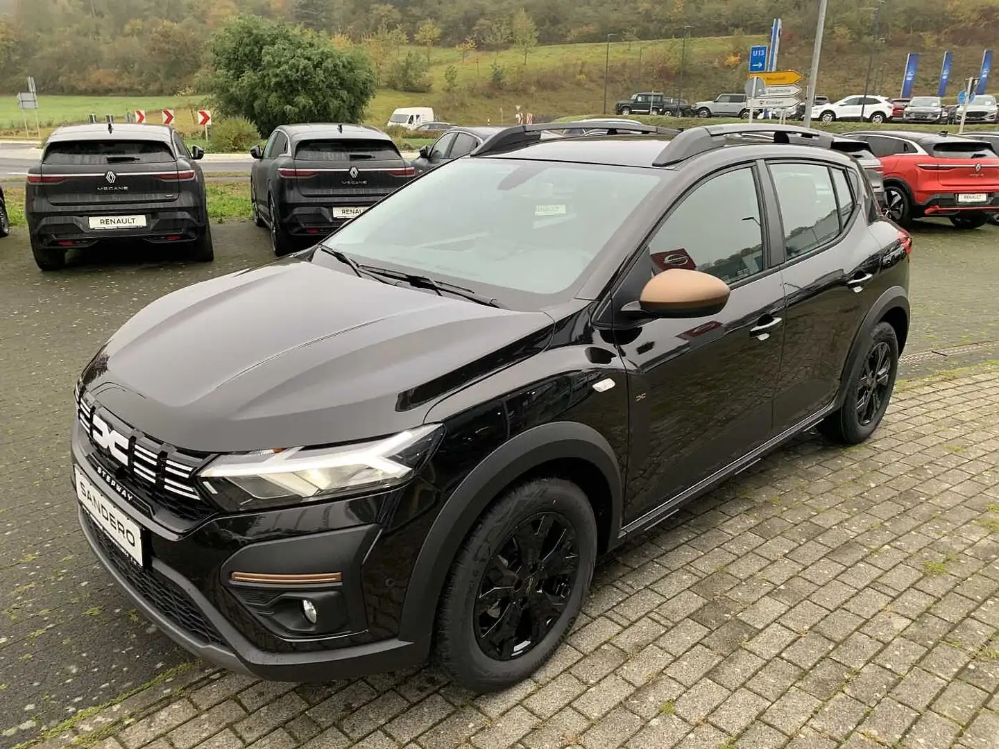 Dacia Sandero Stepway Extreme+ TCe 110 Navi SHZ PDCvo+hi+Kam Schwarz - 1