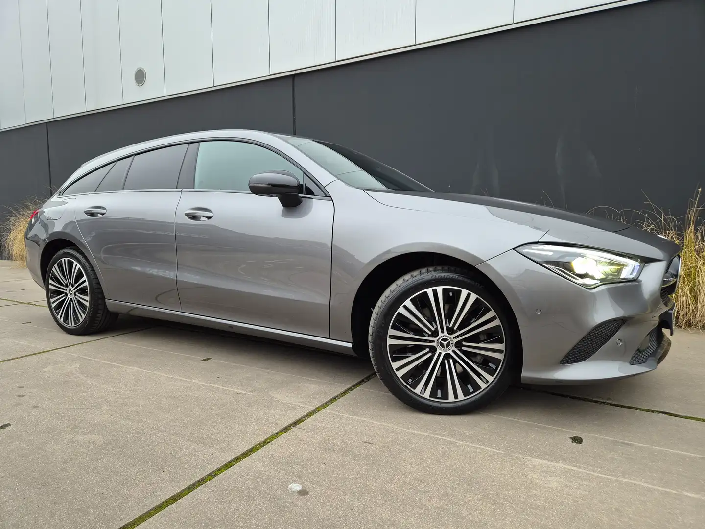 Mercedes-Benz CLA 250 e PHEV*NIGHTPAKKET*URBAN PAKKET*360'CAMERA*DAB*PTS Szürke - 1