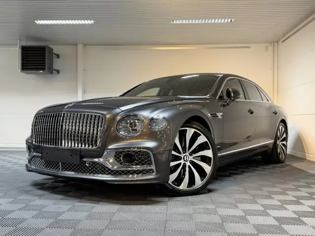 Bentley Flying Spur V8 4.0Essence 549cv *CARPLAY*NAVI*CAMERA*T.PANO*