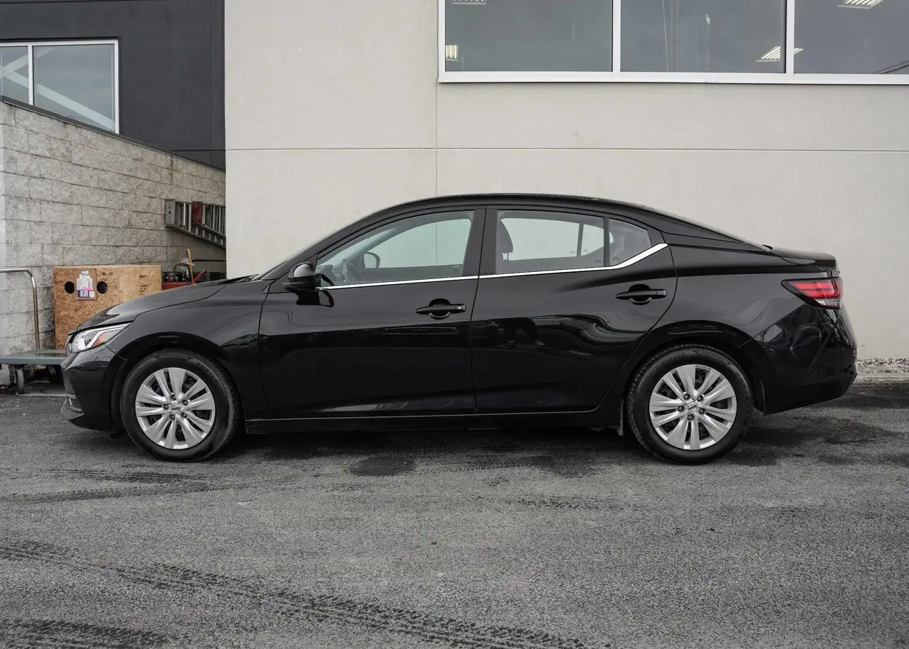 Nissan Sentra снимка Nissan Sentra