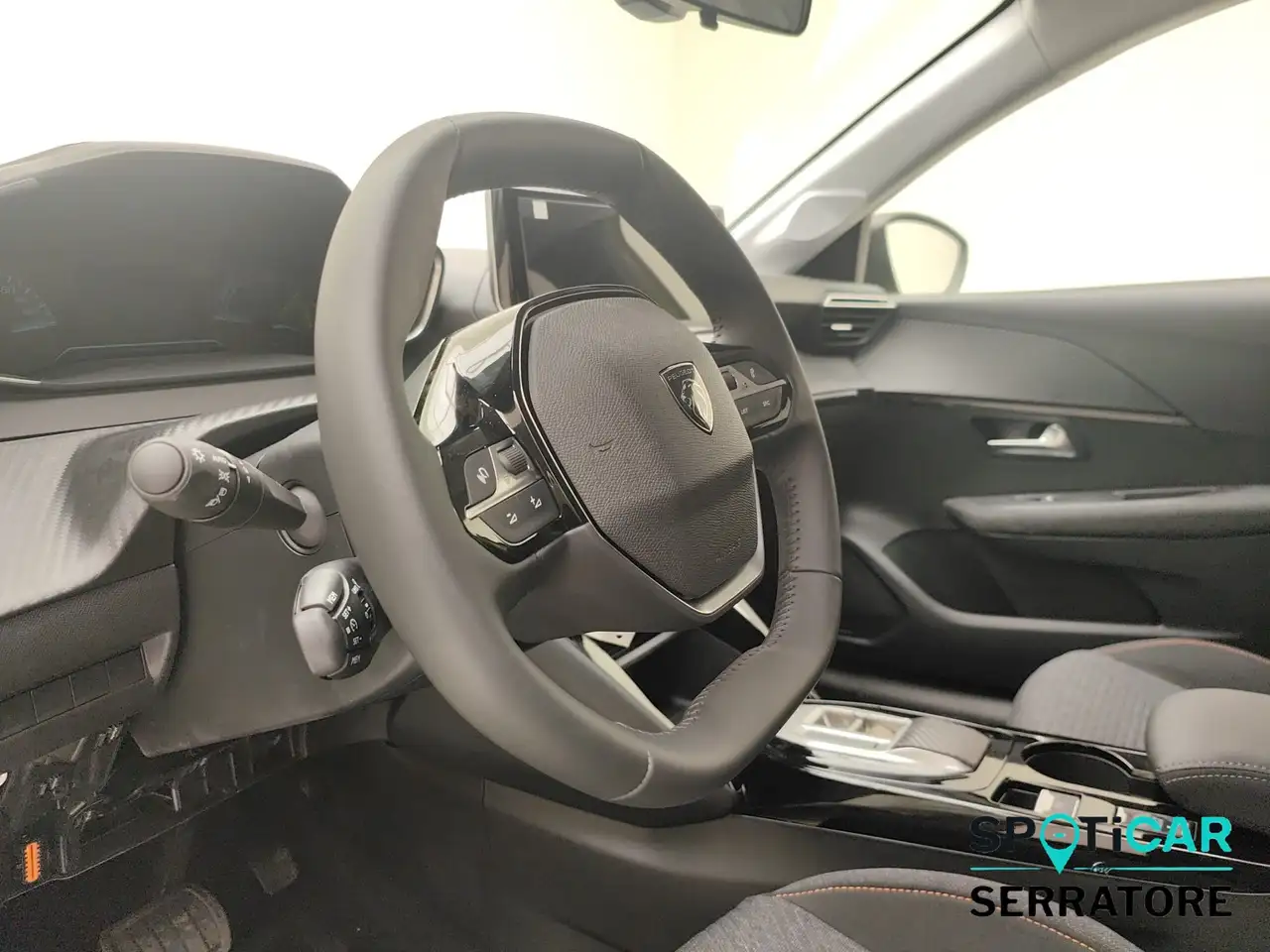 Peugeot 208 NUOVA 1.2 Hybrid Business 110 cv e-dcs 6 8