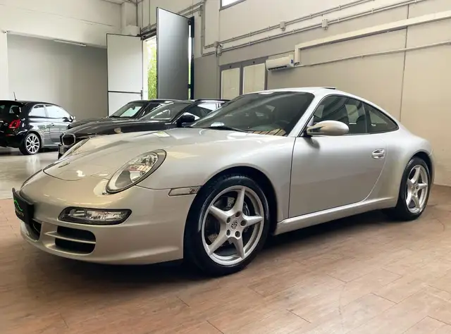 Porsche 911 911 Coupe 3.6 325cv Carrera PERFETTA TUTTA TAGLIANDATA PORSCHE CON DOCUMENTAZIONE STORICA E FATTURE UNICO PROPRIETARIO