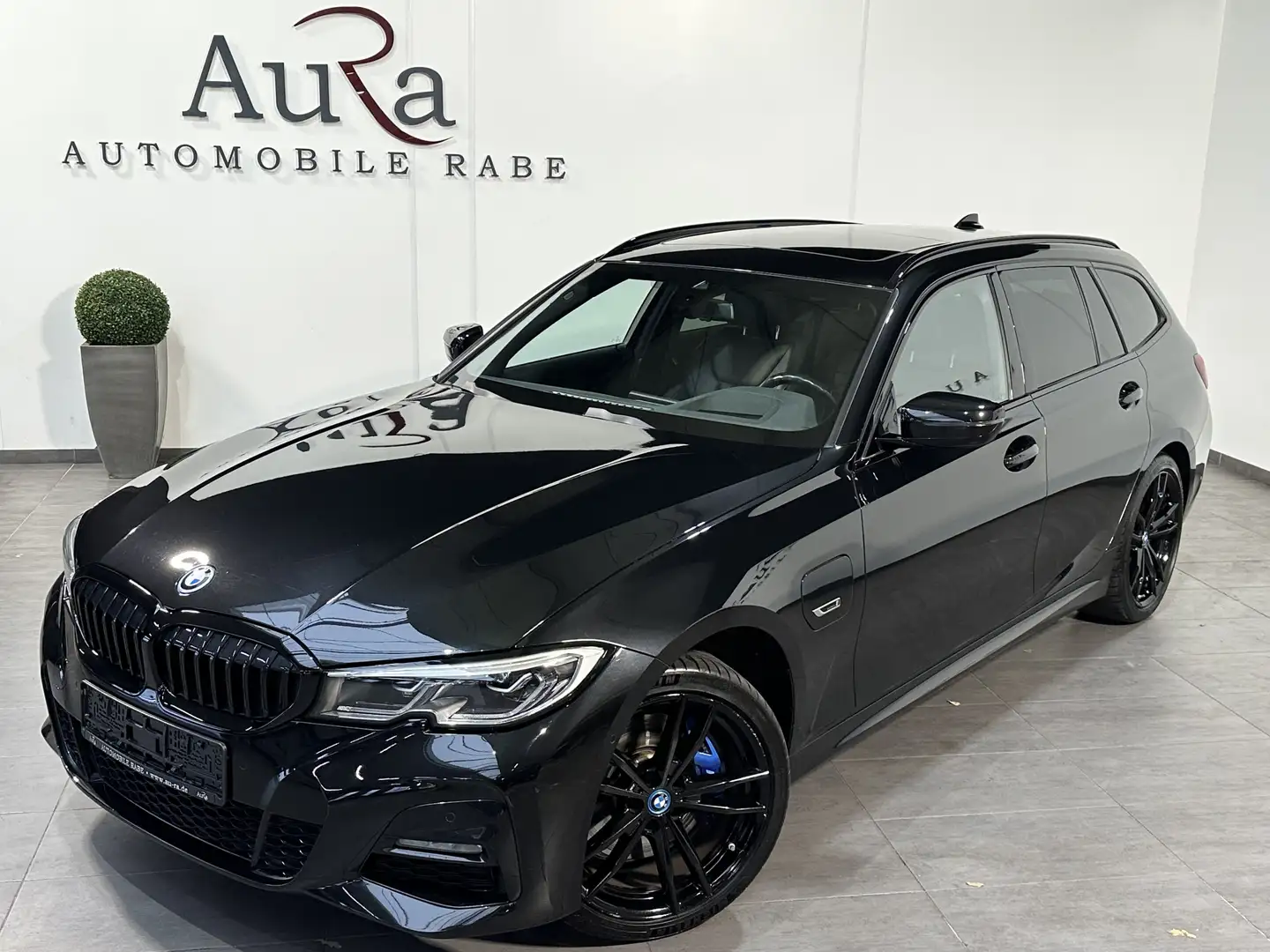 BMW 330 Touring xDrive M-Sport NAV+LASER+PANO+HUD Noir - 2