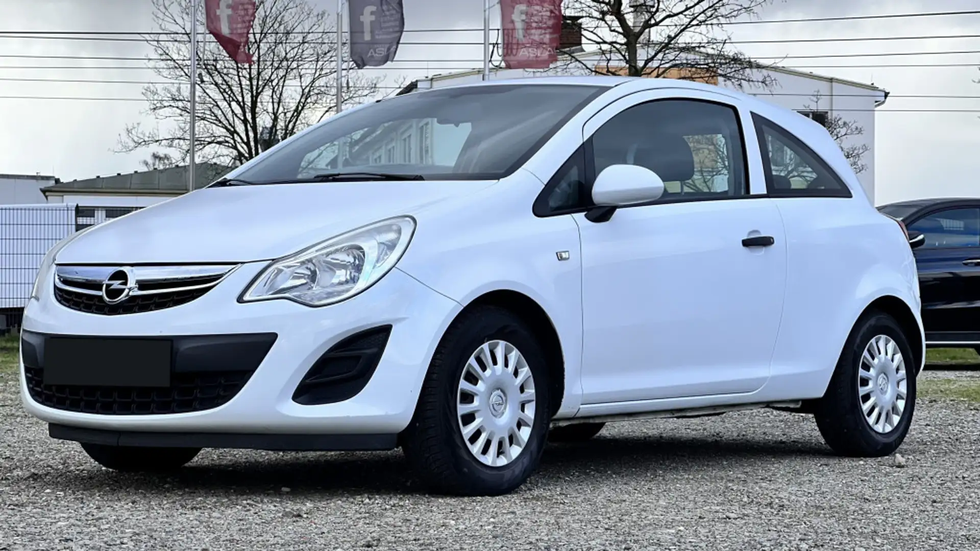 Opel Corsa Selection Klima 8x bereift White - 1