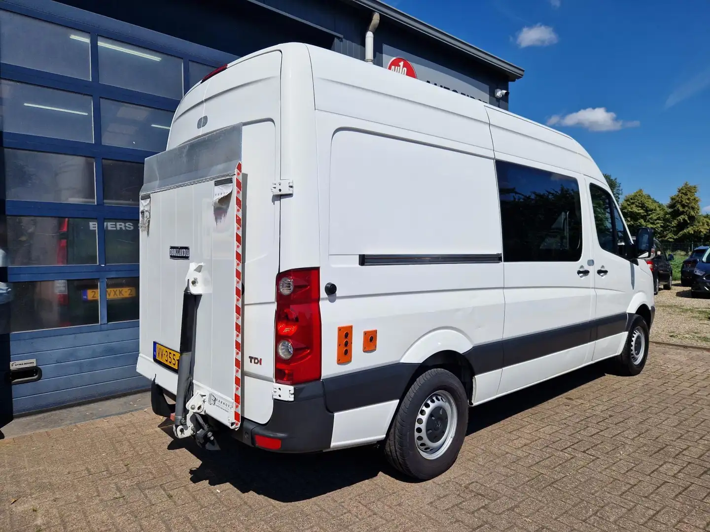 Volkswagen Crafter 32 2.0 TDI L2H3 Blanc - 1