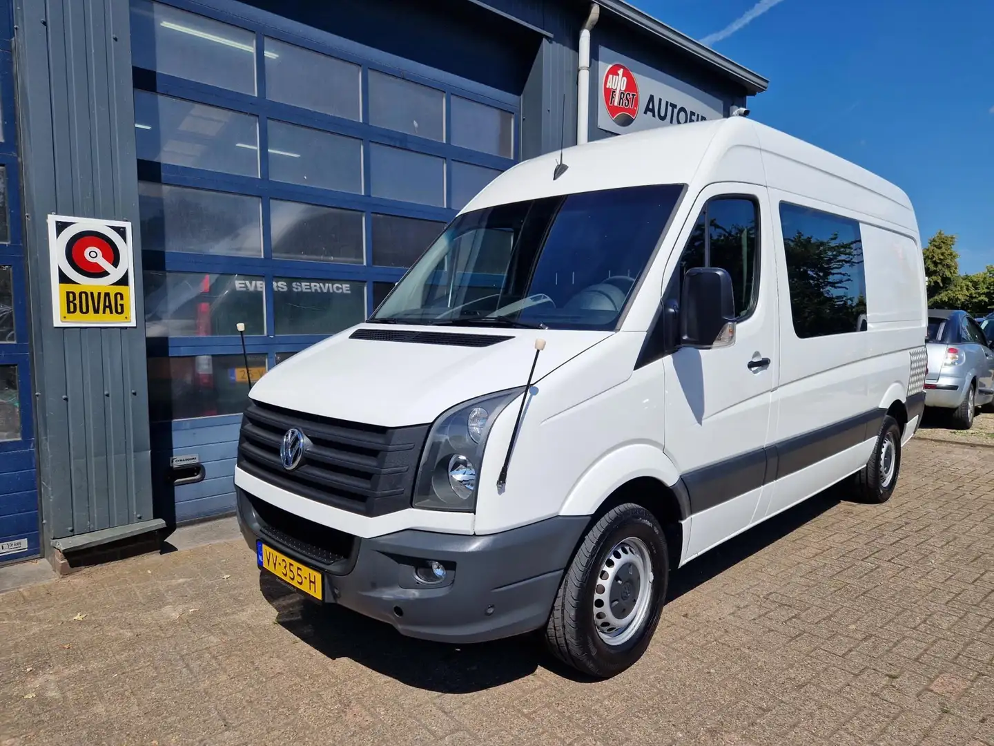 Volkswagen Crafter 32 2.0 TDI L2H3 Blanc - 2