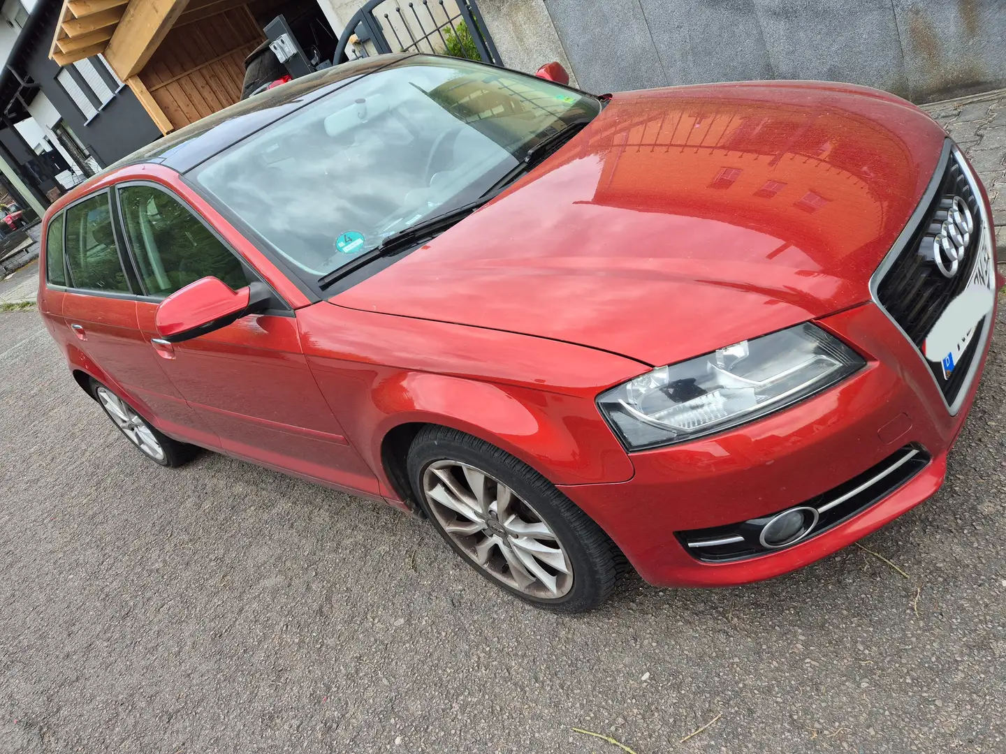 Audi A3 A3 2.0 TDI Sportback DPF Attraction Rot - 2