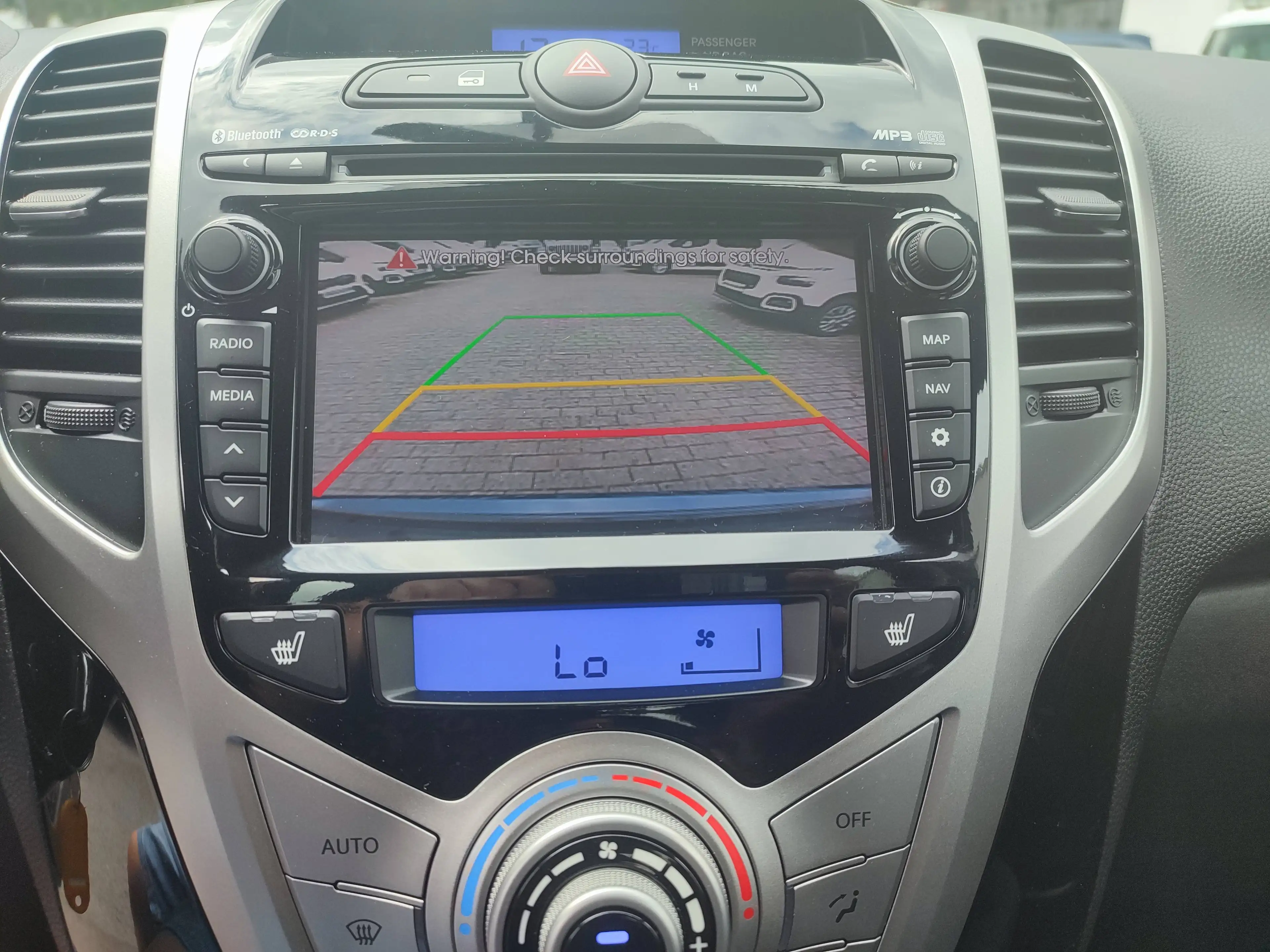 Hyundai iX20 Automatik/Navi+Cam/Alufelgen/Klimaautomatik — photo 9