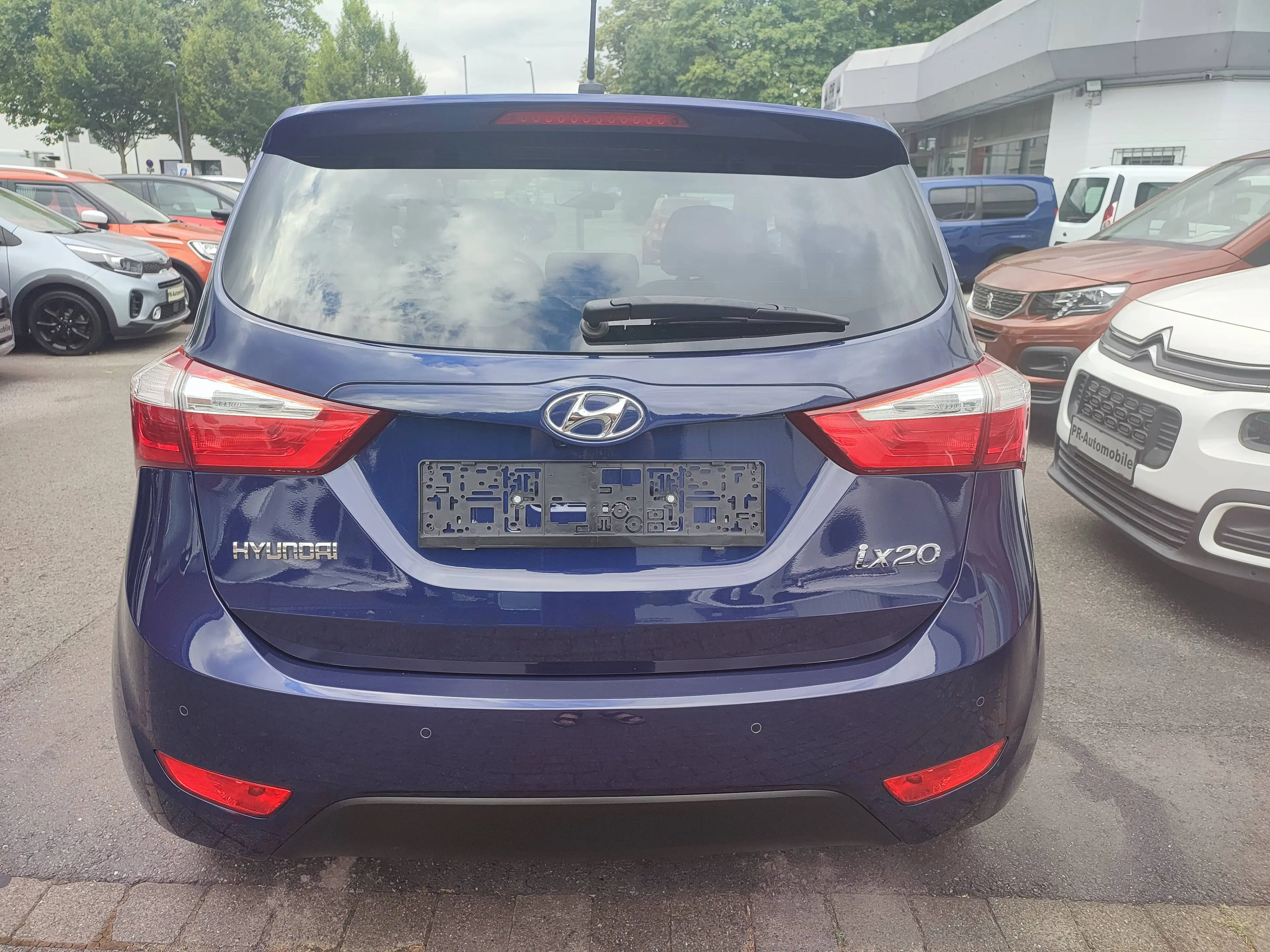 Hyundai iX20 Automatik/Navi+Cam/Alufelgen/Klimaautomatik — photo 15