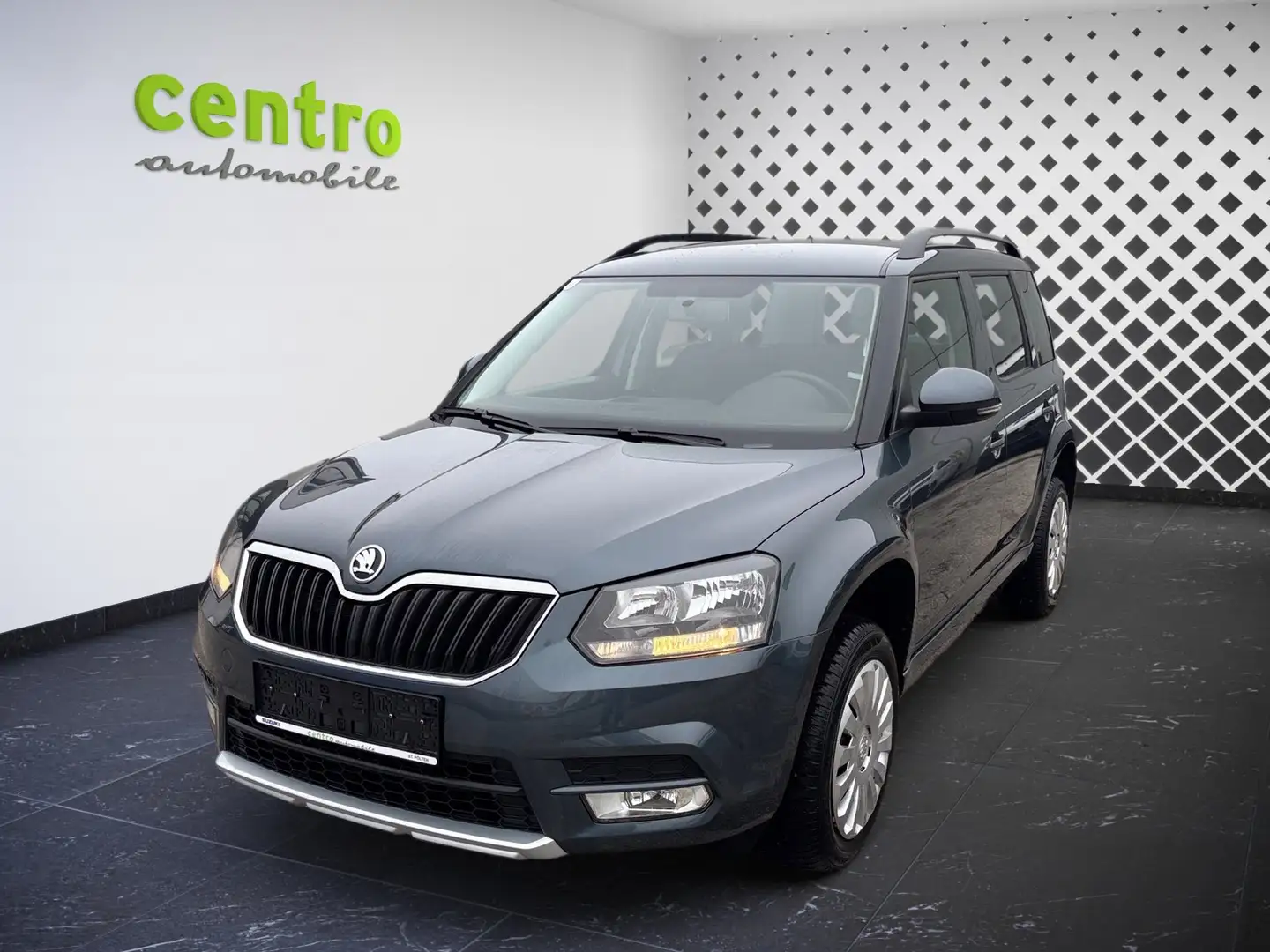 Skoda Yeti Active 4x4 AHK ZR NEU Grau - 1